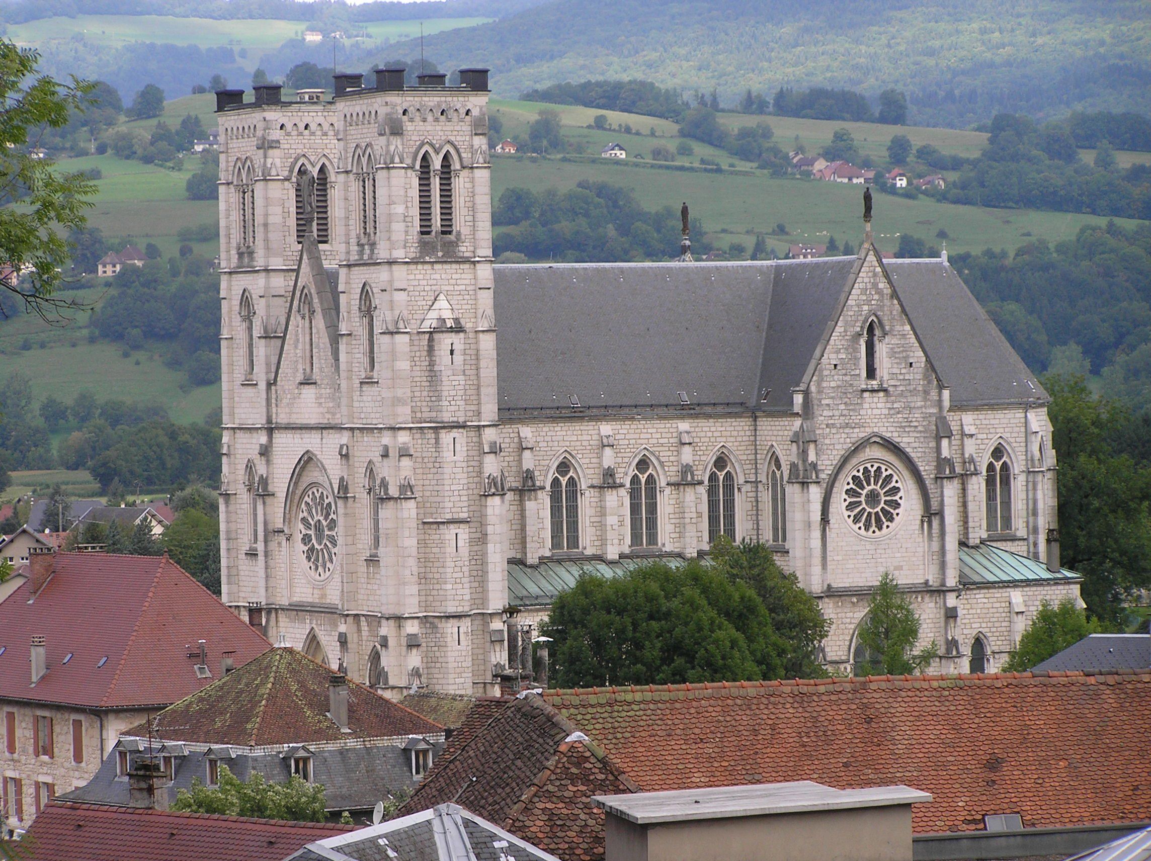 L’église de Saint-Laurent-du-Pont
