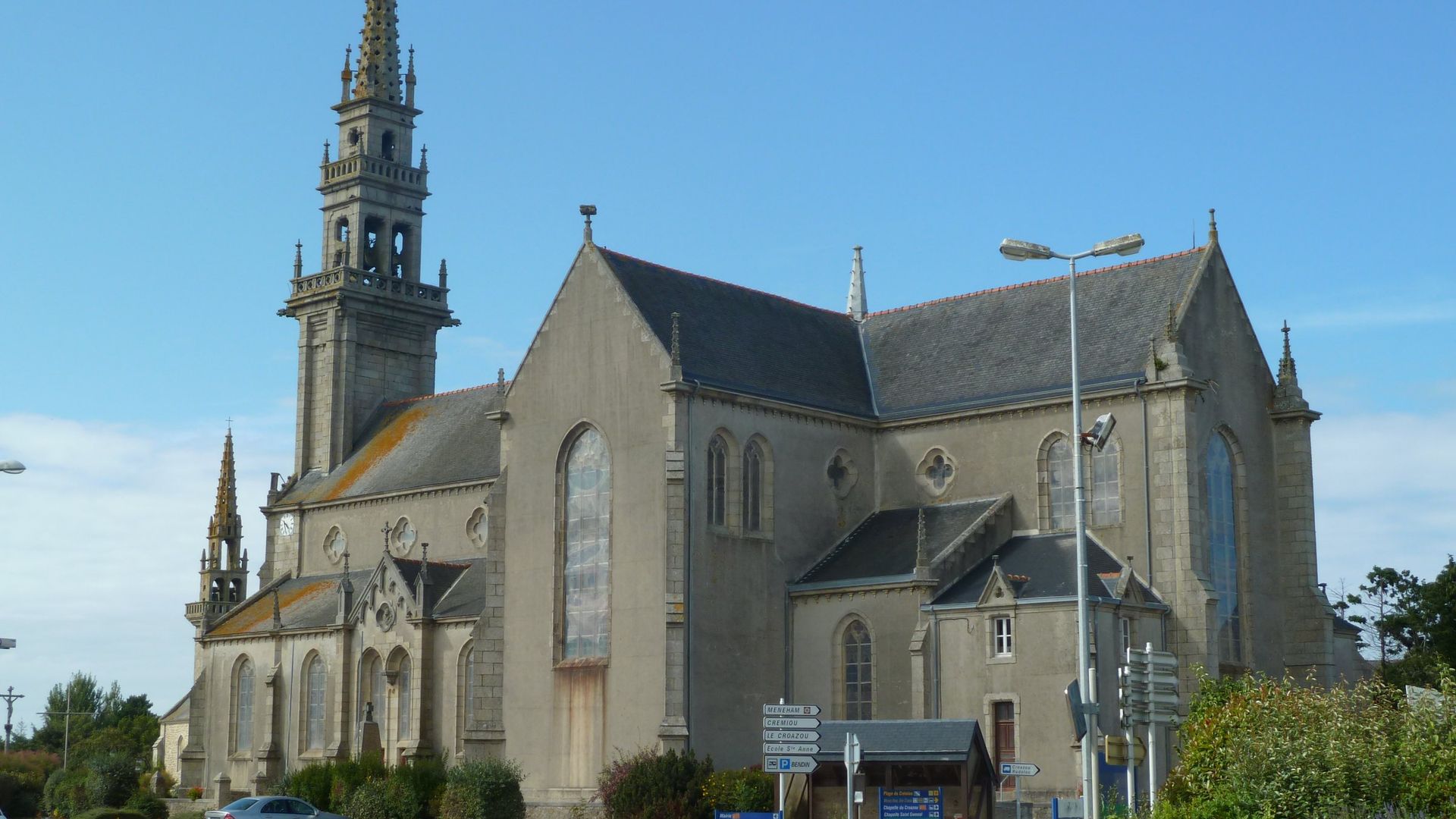 L’église de Kerlouan
