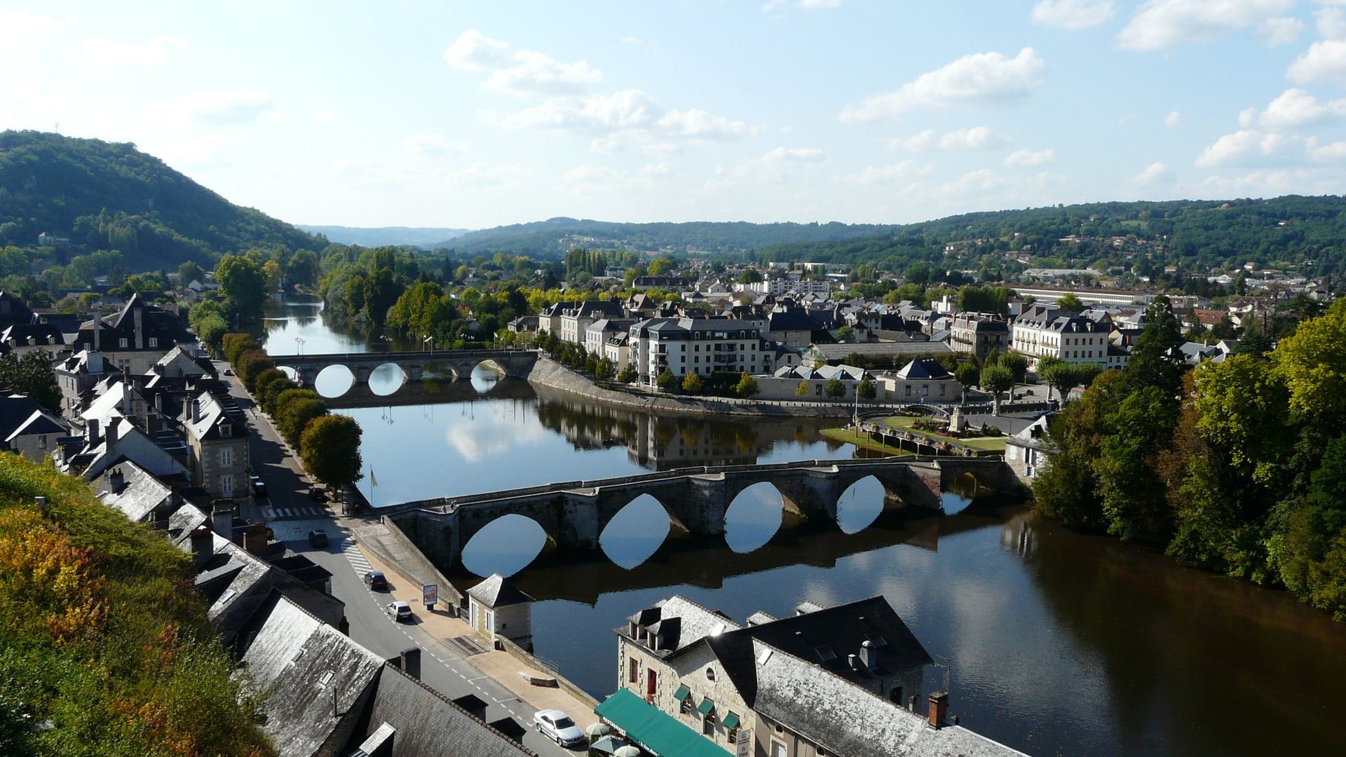 Vue de Terrasson-Lavilledieu