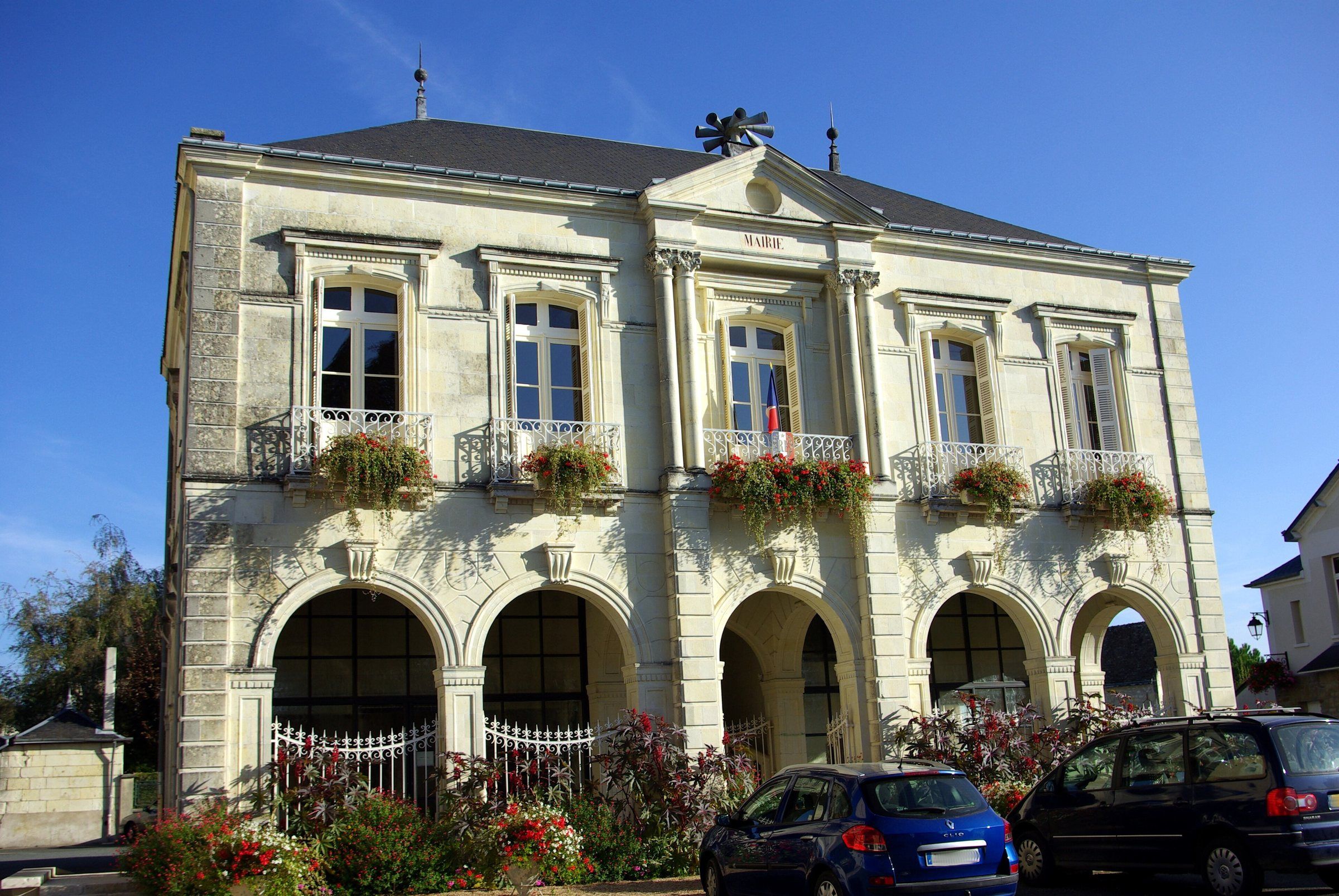 La mairie de Restigné