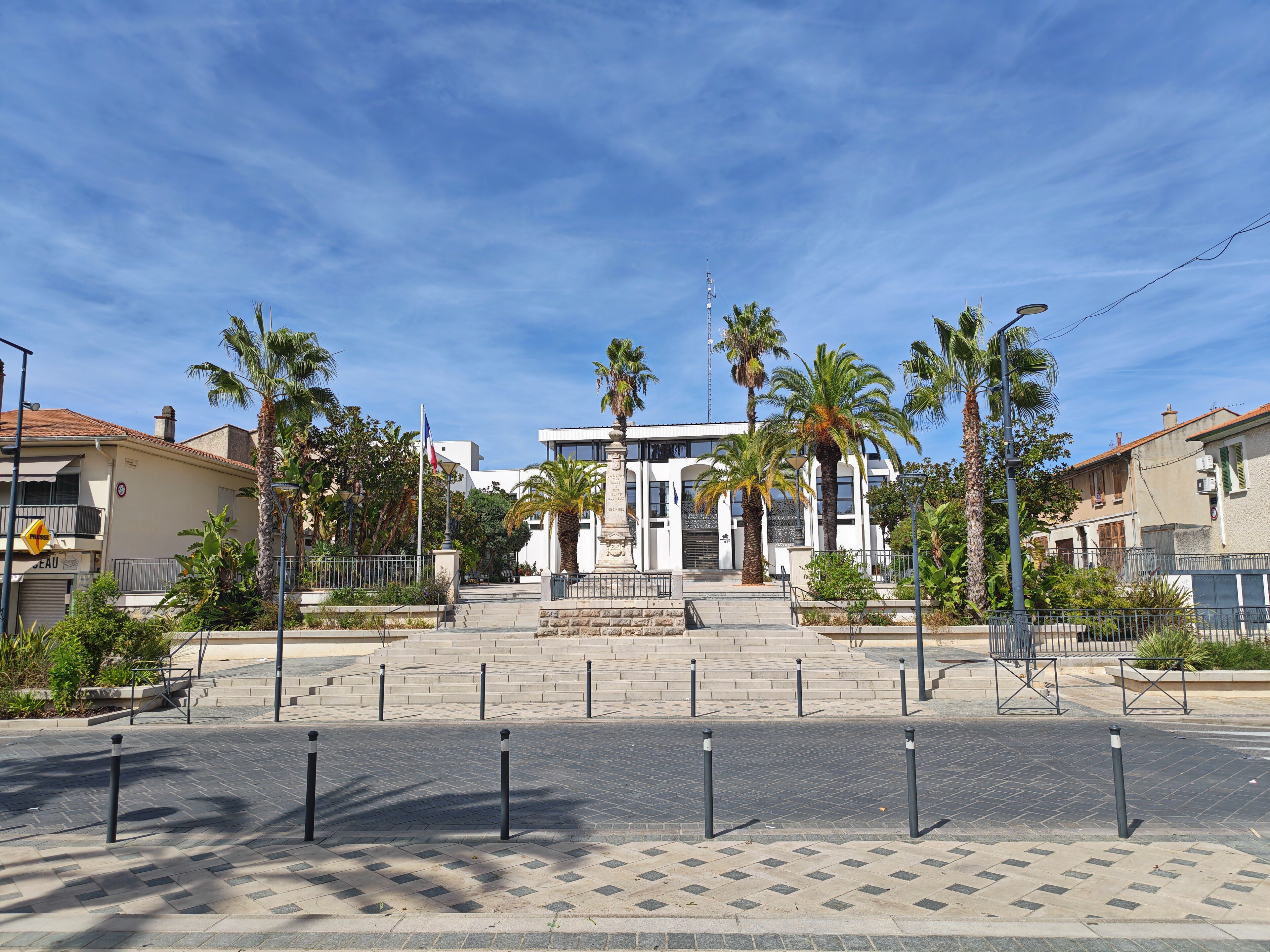 La mairie de La Londe-les-Maures