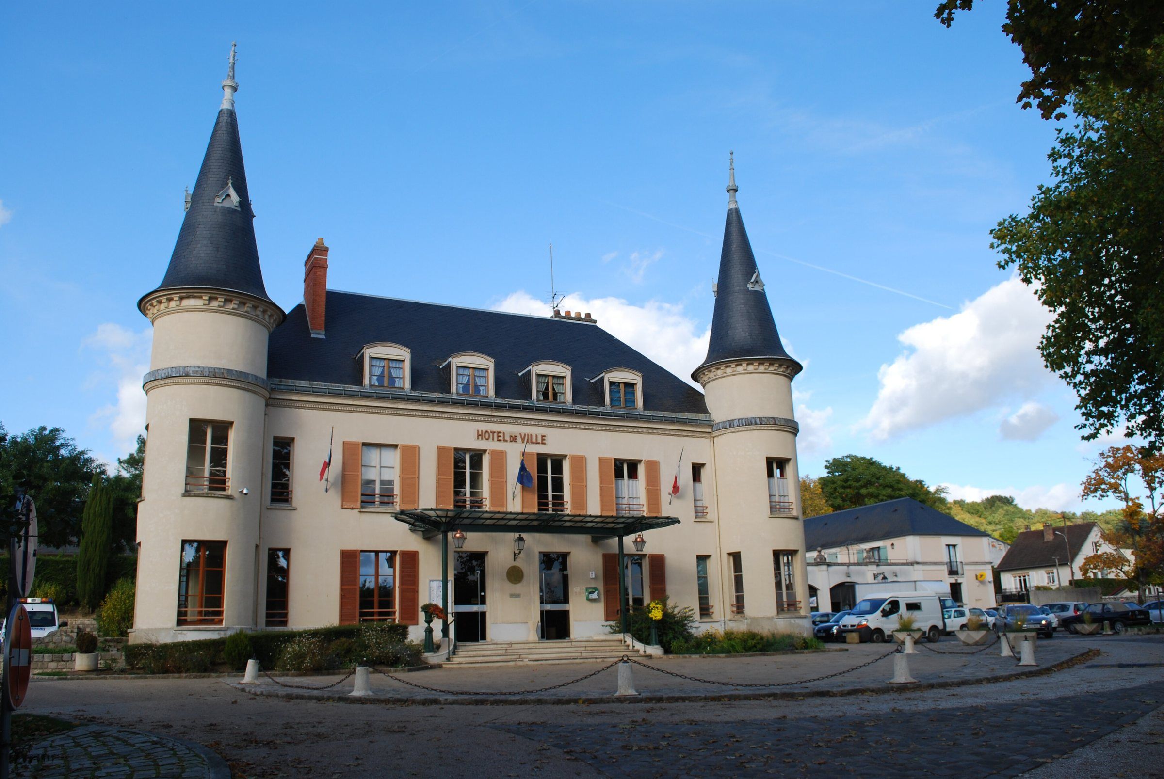 La mairie de Saint-Chéron