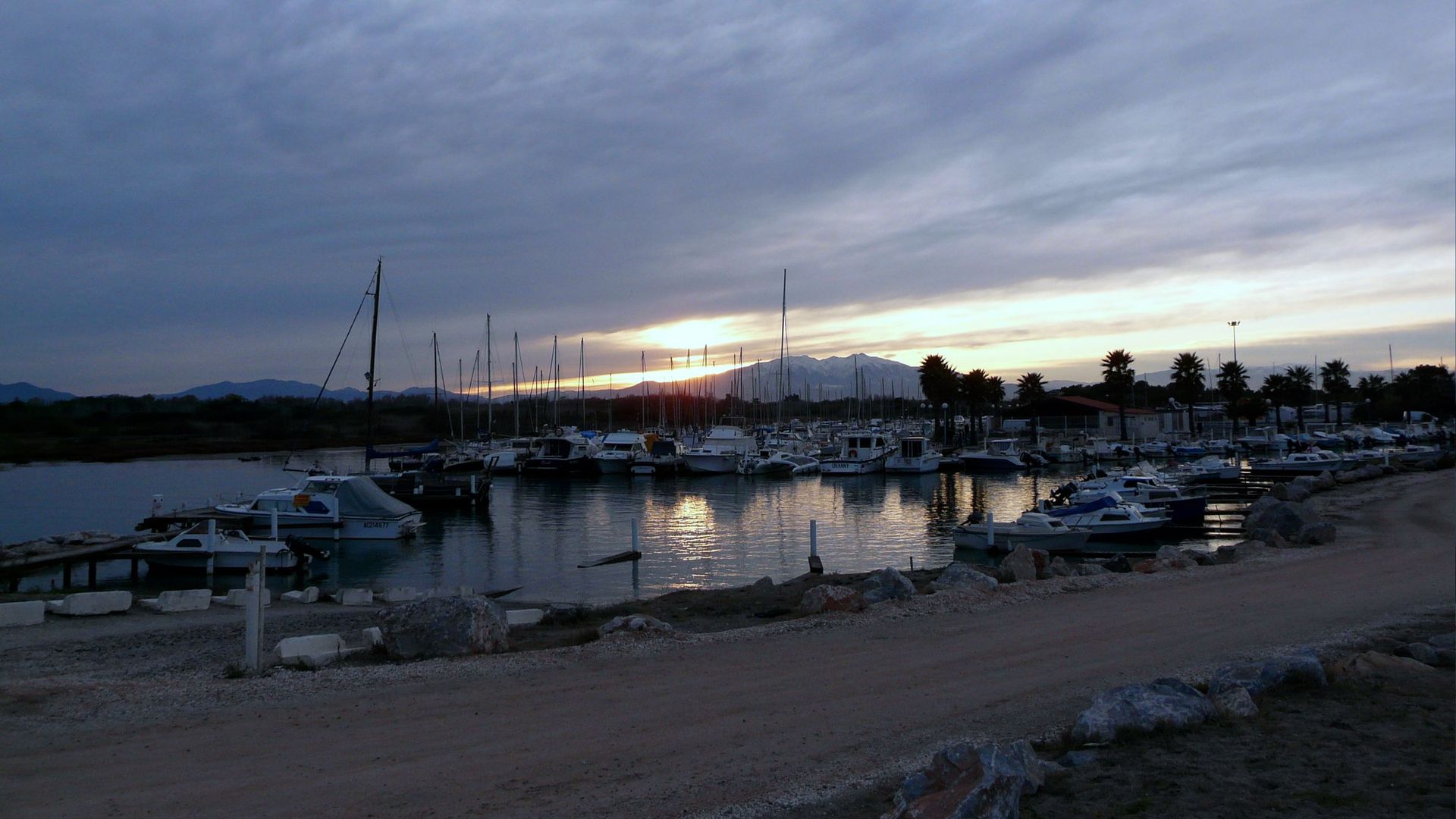 Le port de Sainte-Marie-la-Mer