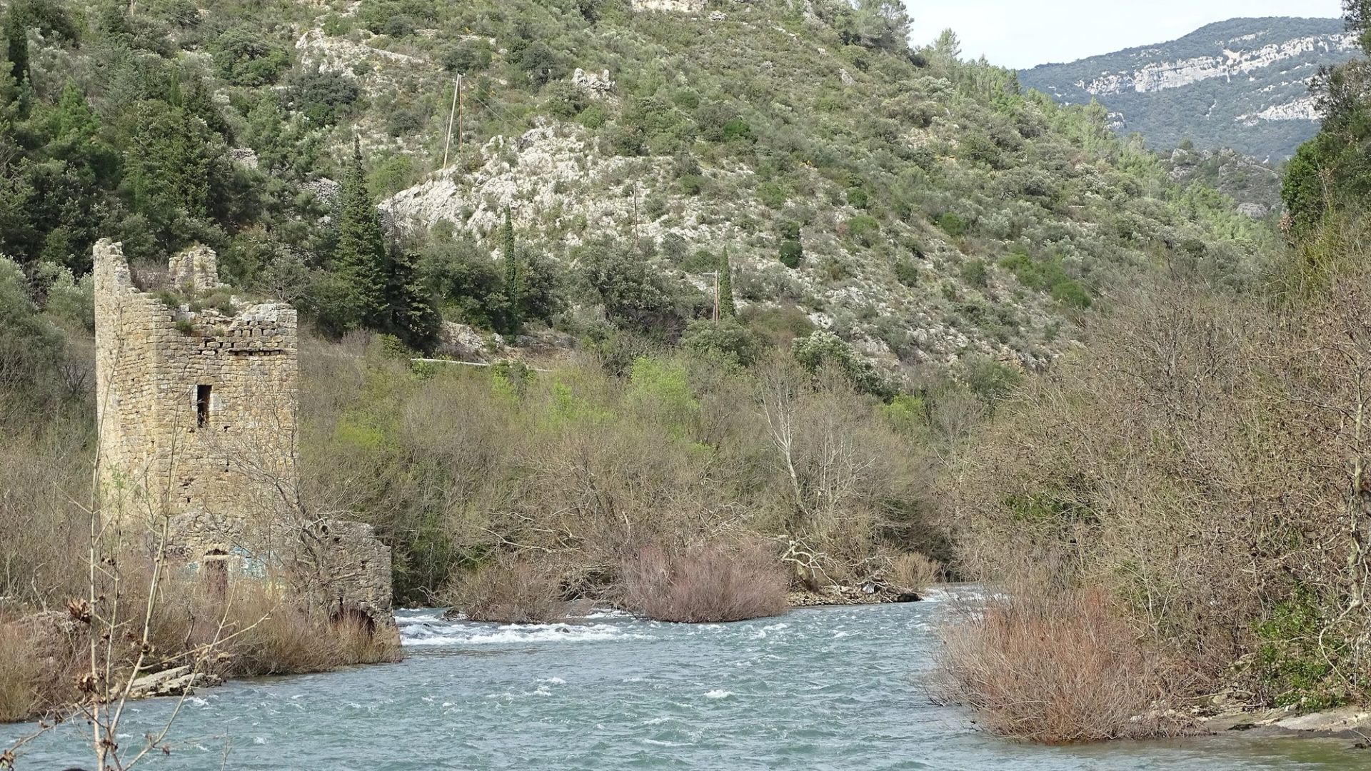 Vue de Saint-Guilhem-le-Désert