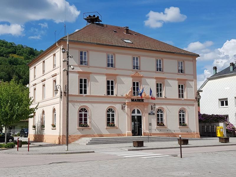 La mairie de Saulxures-sur-Moselotte
