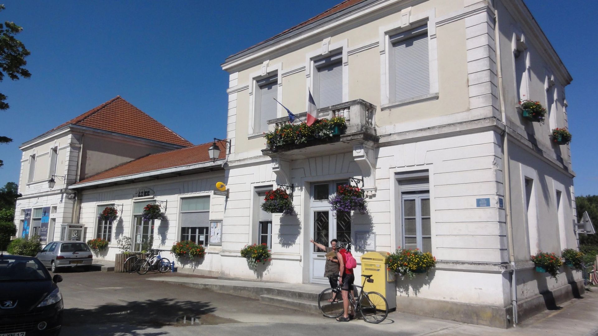 La mairie d’Azur