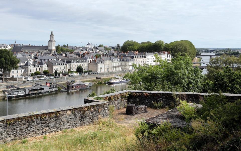 Vue d’Angers et de la cathédrale