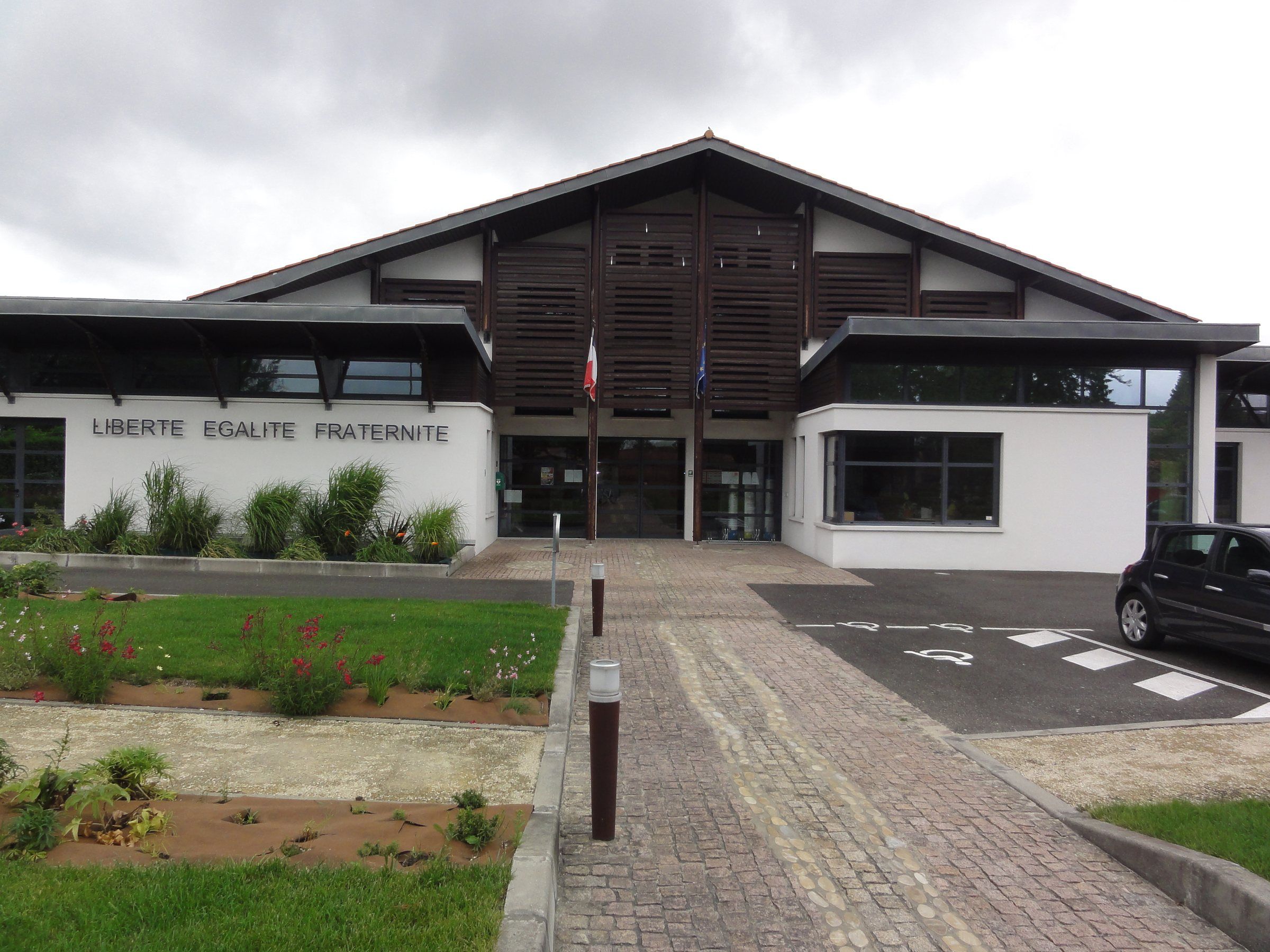 La mairie d’Angresse