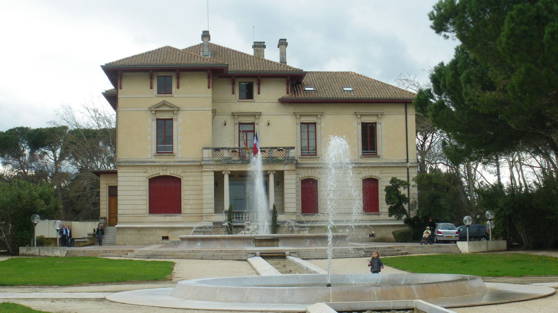 La mairie du Pontet