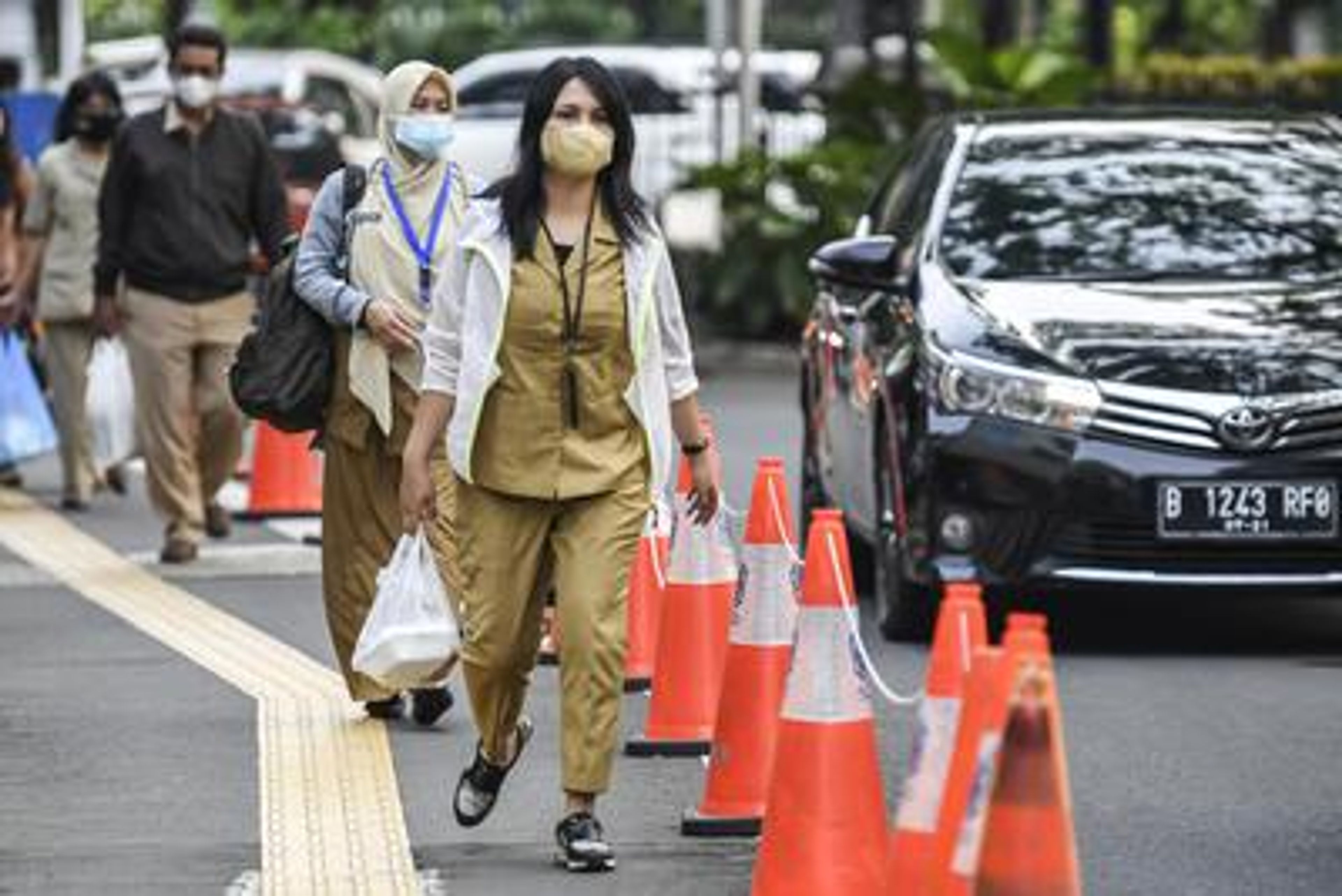 Habis Mudik PNS Kerja Di Rumah