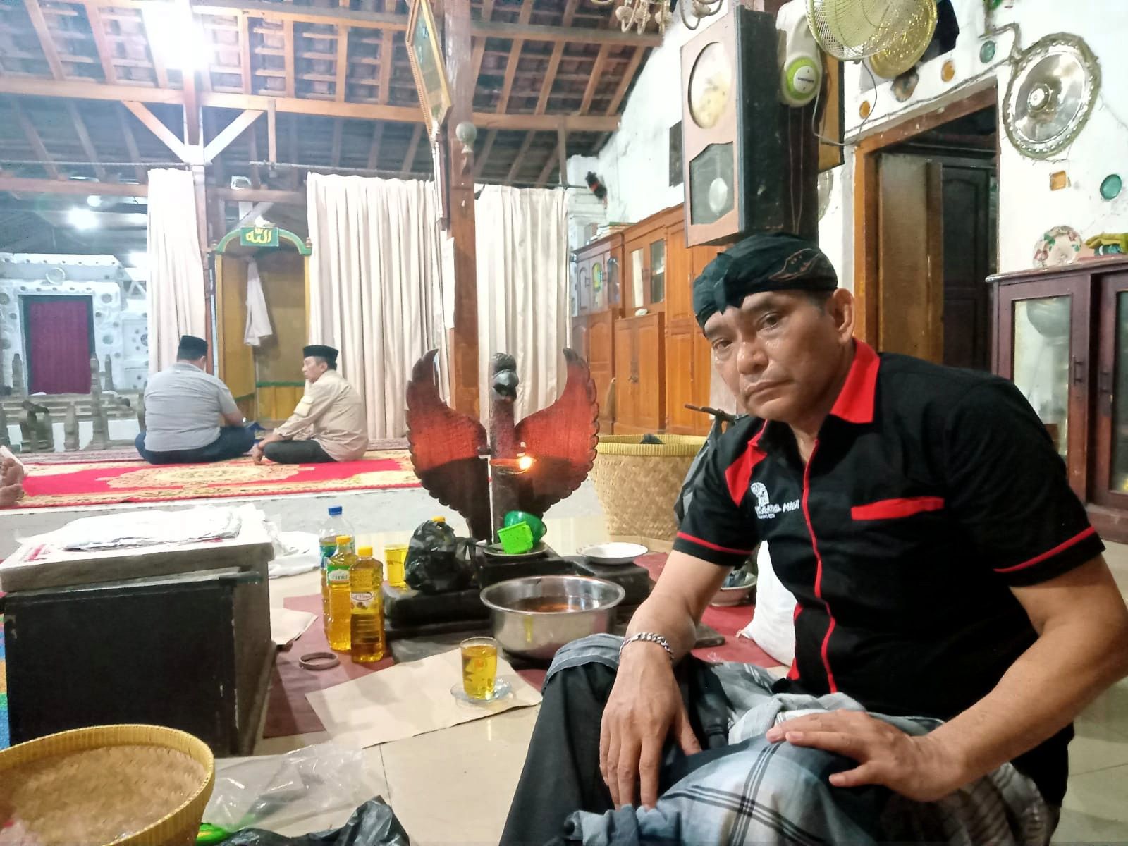 Keluarga Besar Club Hukum Elang Maut Indonesia ( CHEMI ) Ziarah ke Makam Sunan Gunung Jati