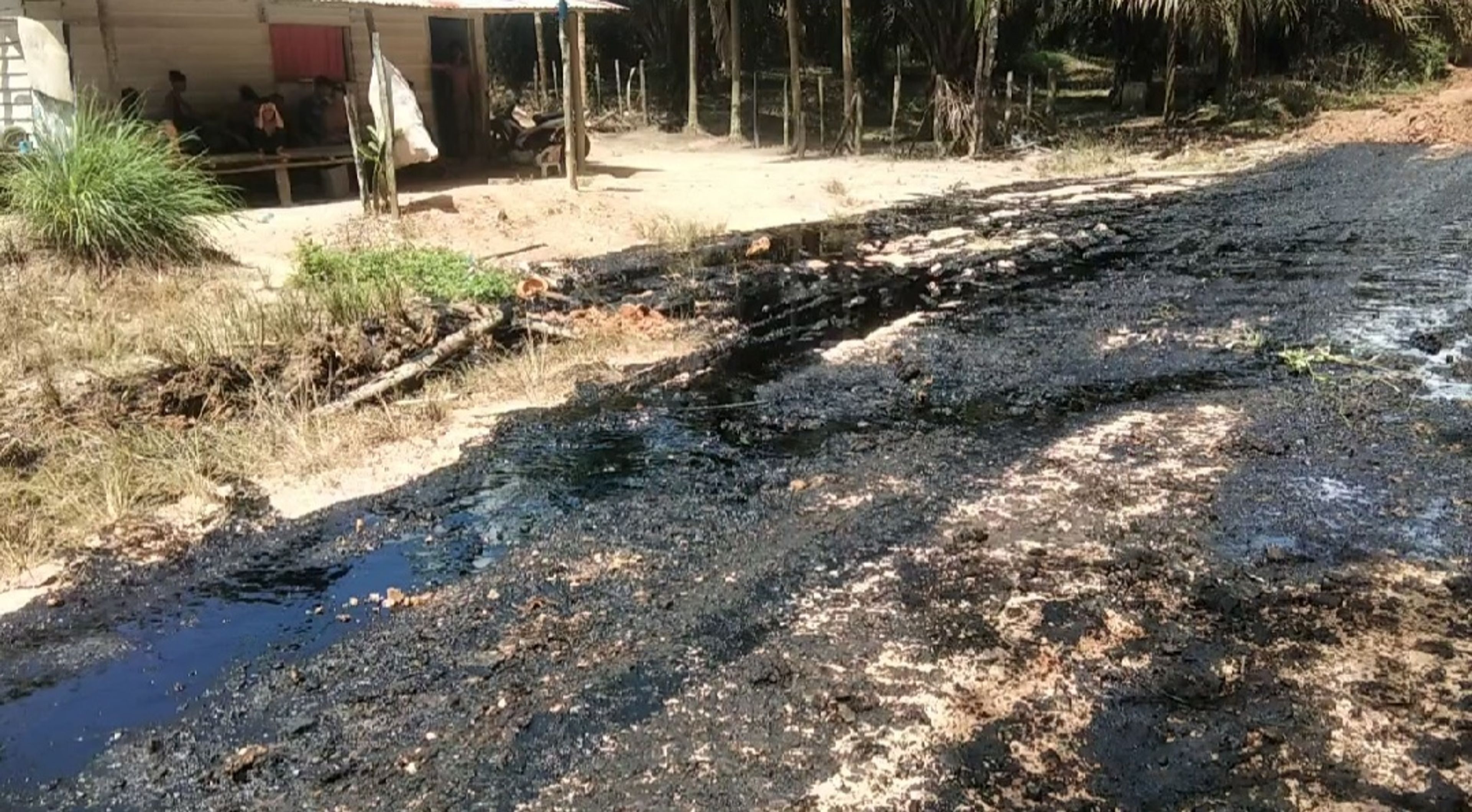 PIPA PERTAMINA BOCOR, WARGA PANIK