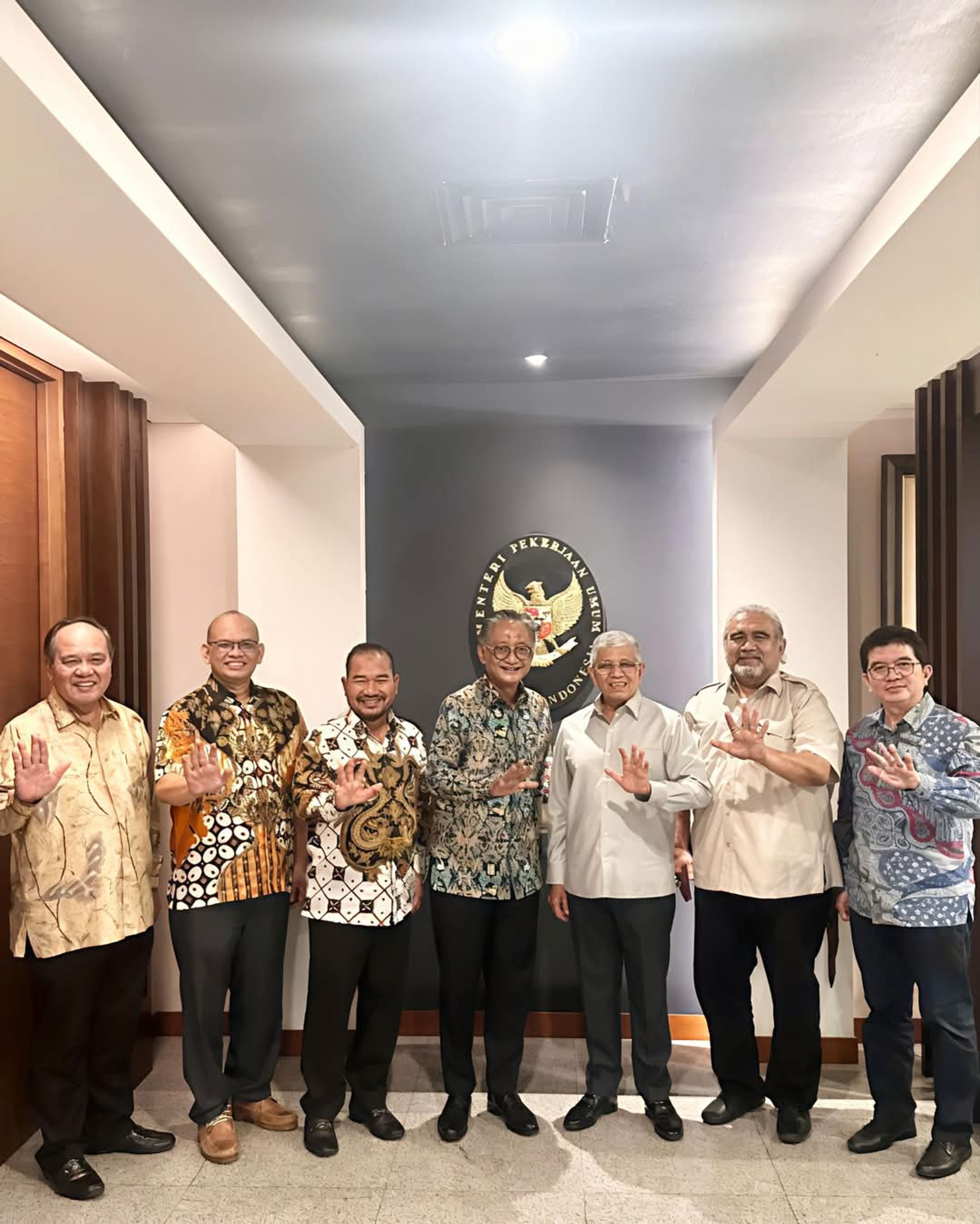 Karo Fondation Bertemu Menteri PU Terkait Jalan Medan-Berastagi