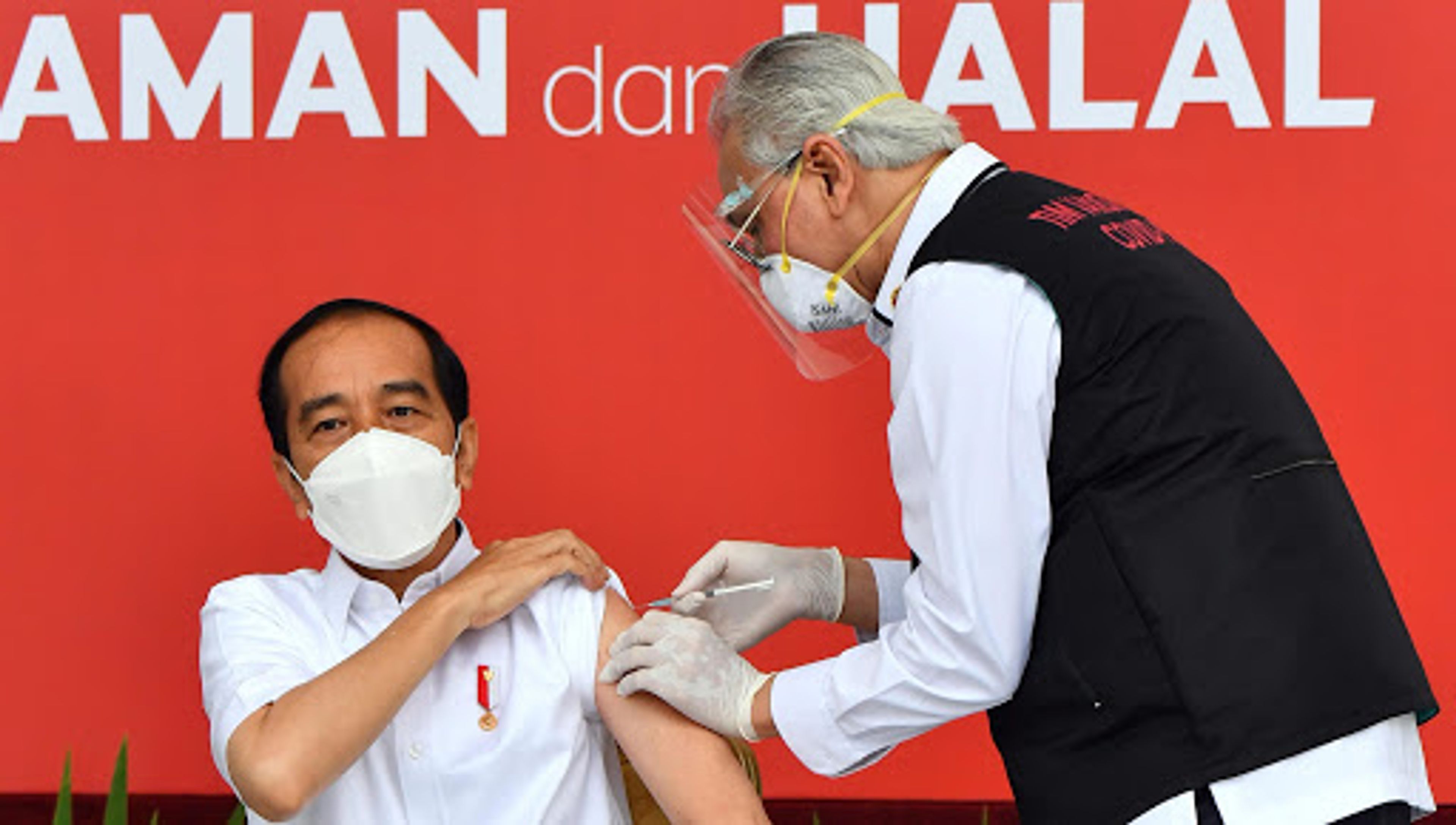 Menolak Vaksin Tapi Takut Dipecat Perusahaan