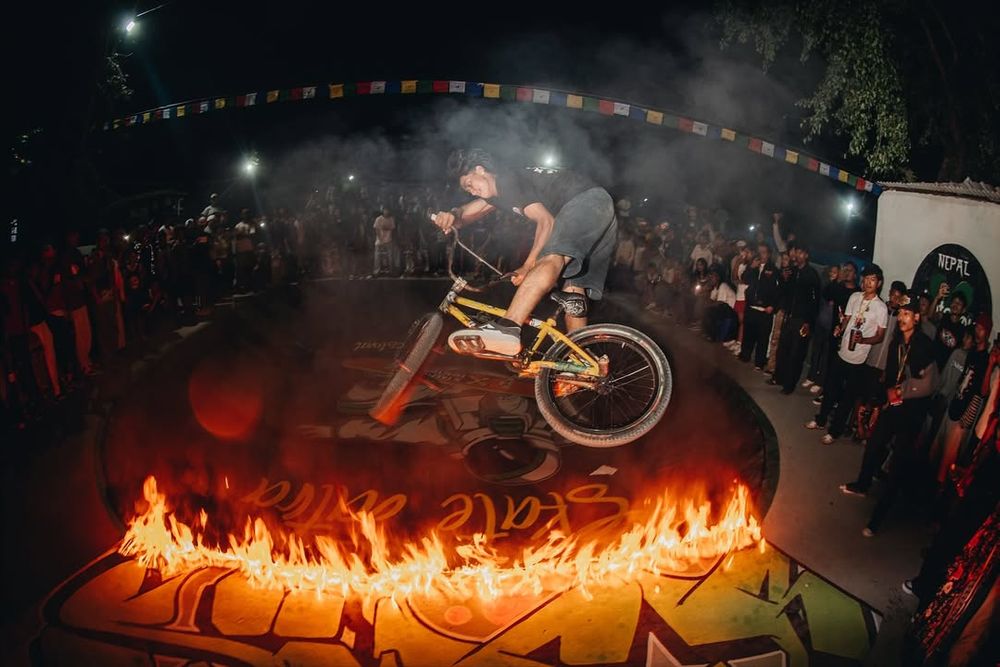 Skaters and Bmxer in Skate Jatra, Fire show in bowl