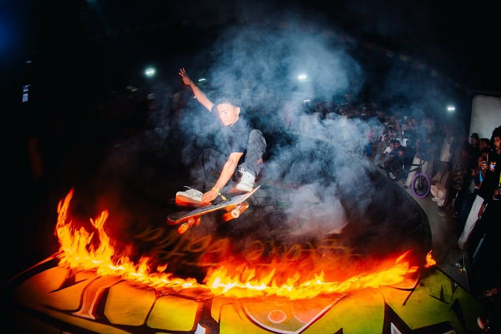 Skaters doing tricks in skate jatra