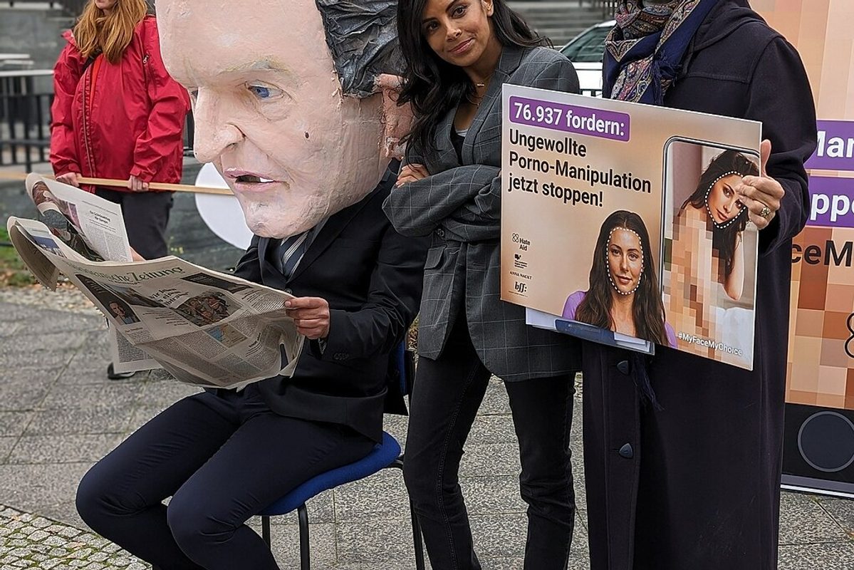 Petition against deepfake pornography in Berlin at the HateAid