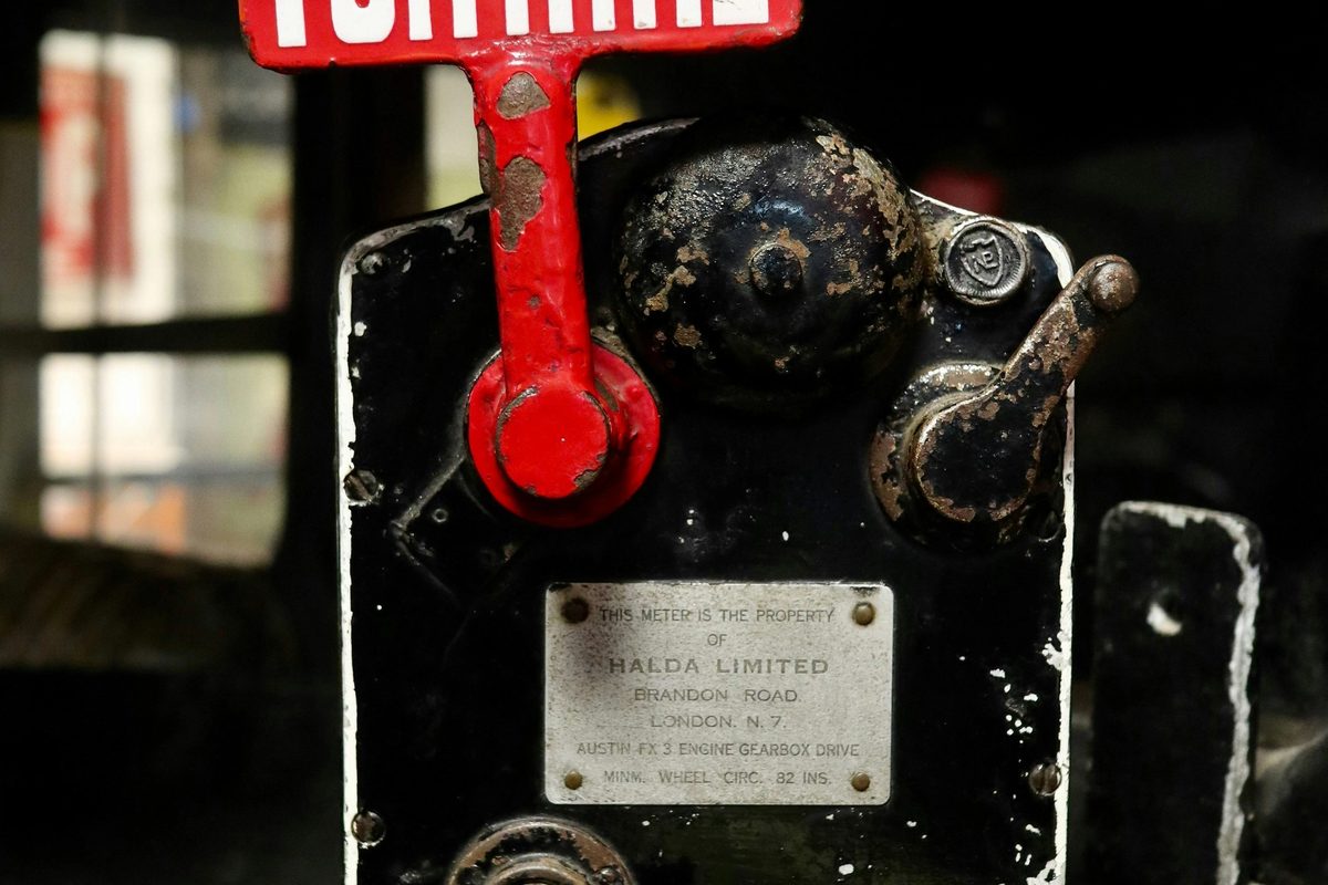 For hire image from Unsplash.com