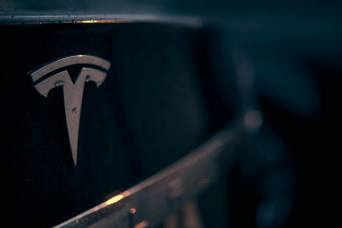 Black and white Tesla logo