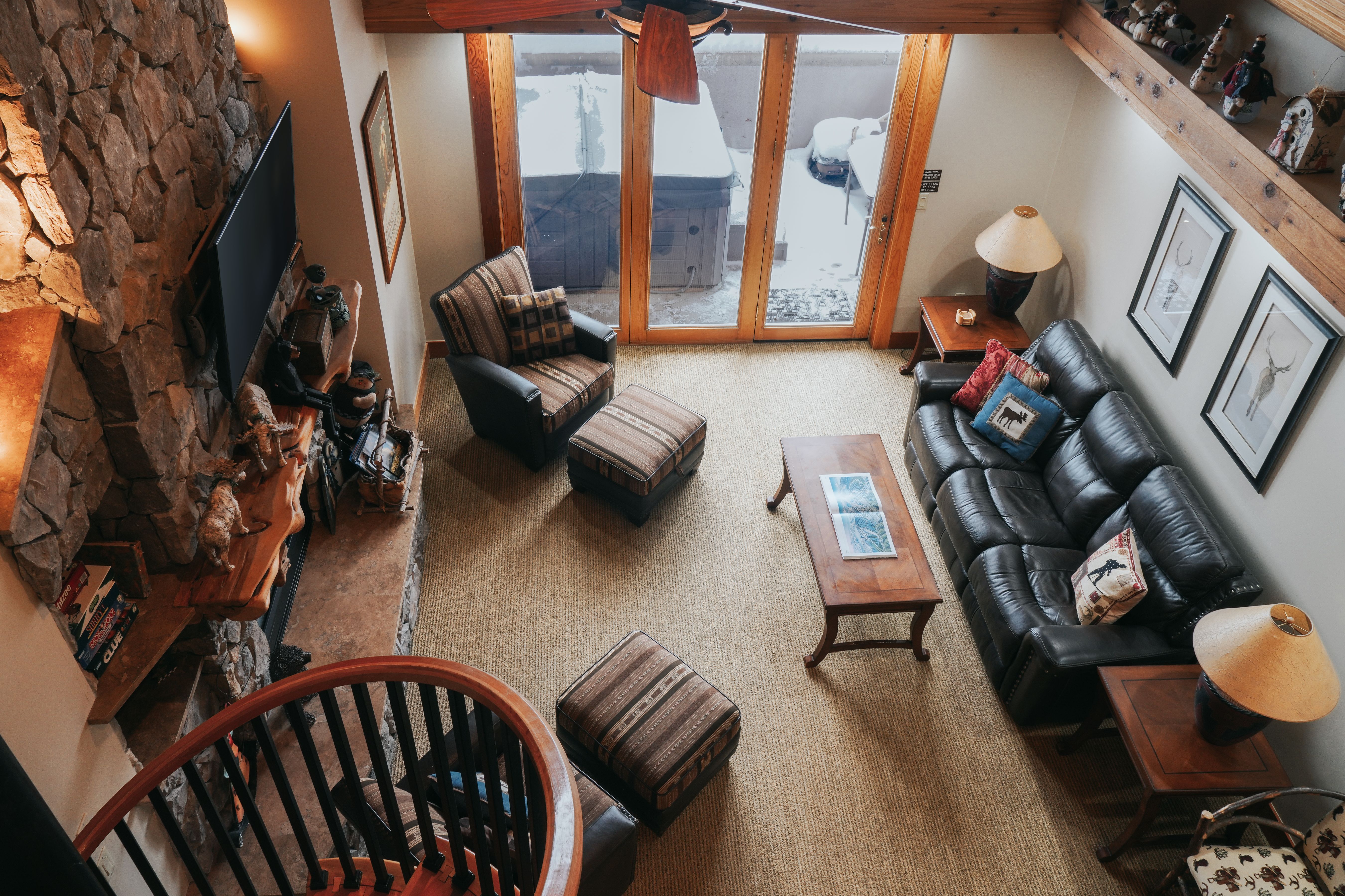 Snowcrest Lodge 8514 vacation condo living room