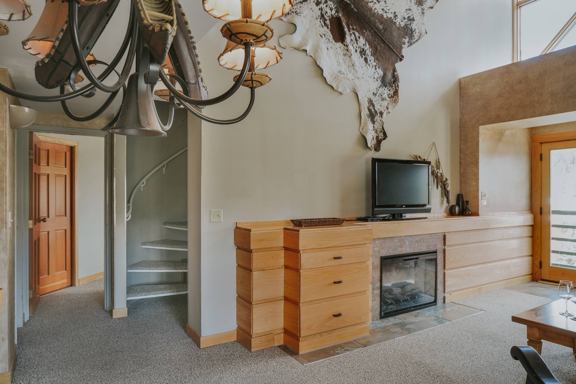 Shoshone Condominium Hotel room one bedroom plus loft main area