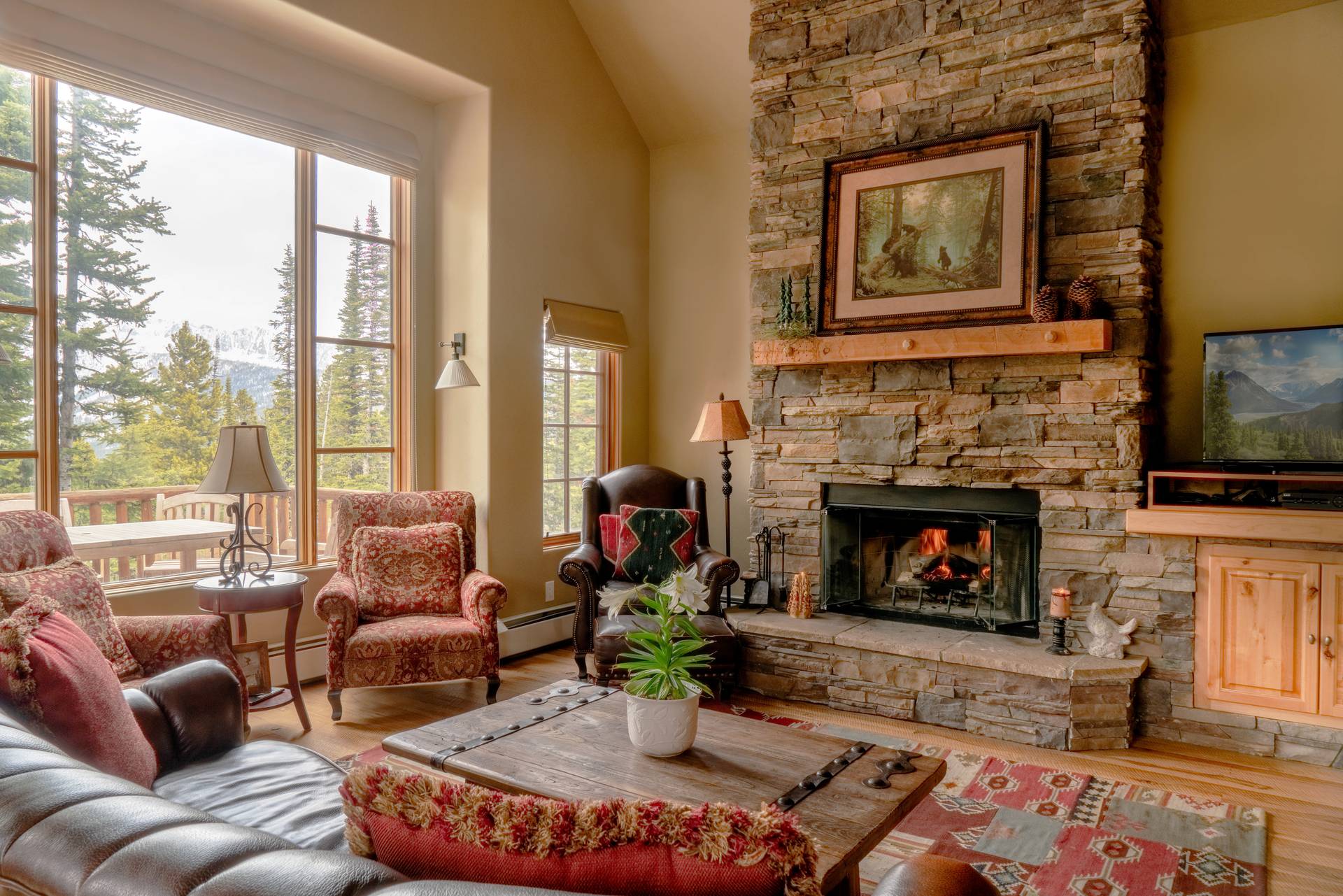 Moonlight Mountain vacation home living room
