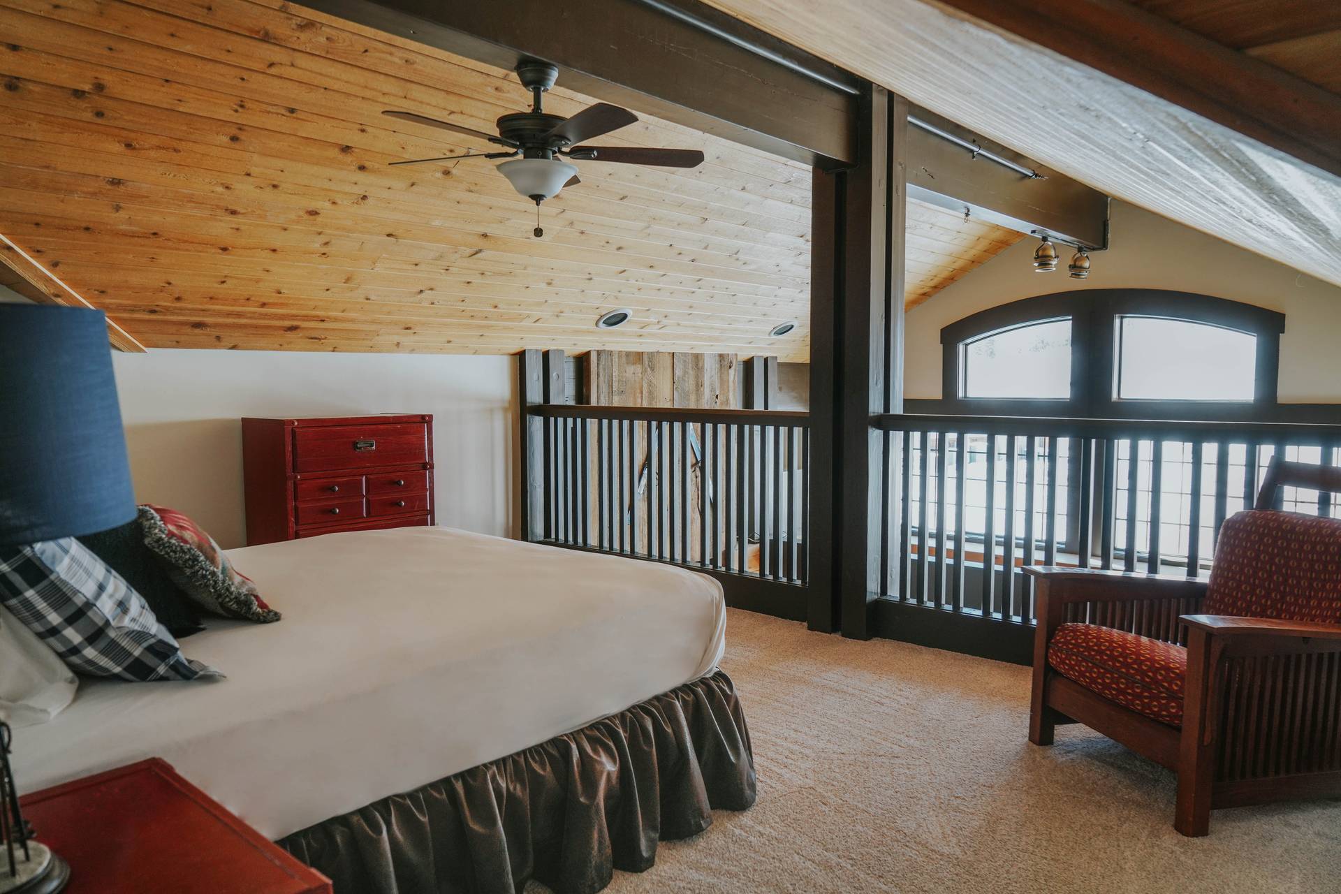 Snowcrest Lodge 8512 vacation condo loft bedroom