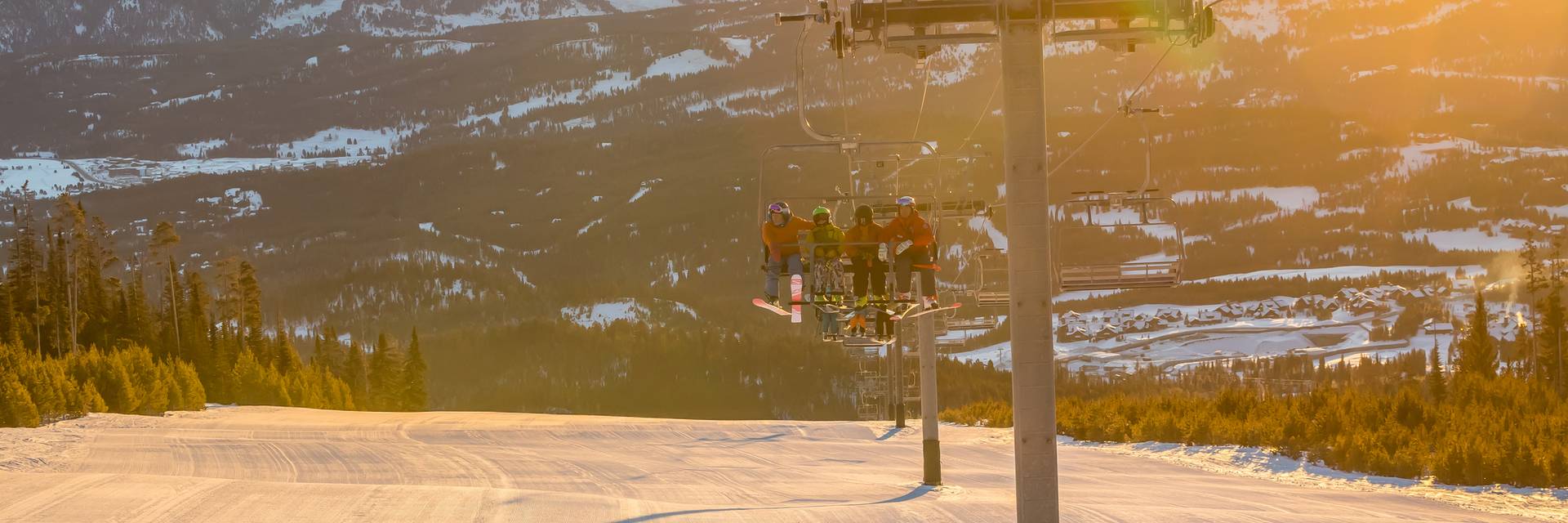 People ride Southern comfort chair above El Dorado