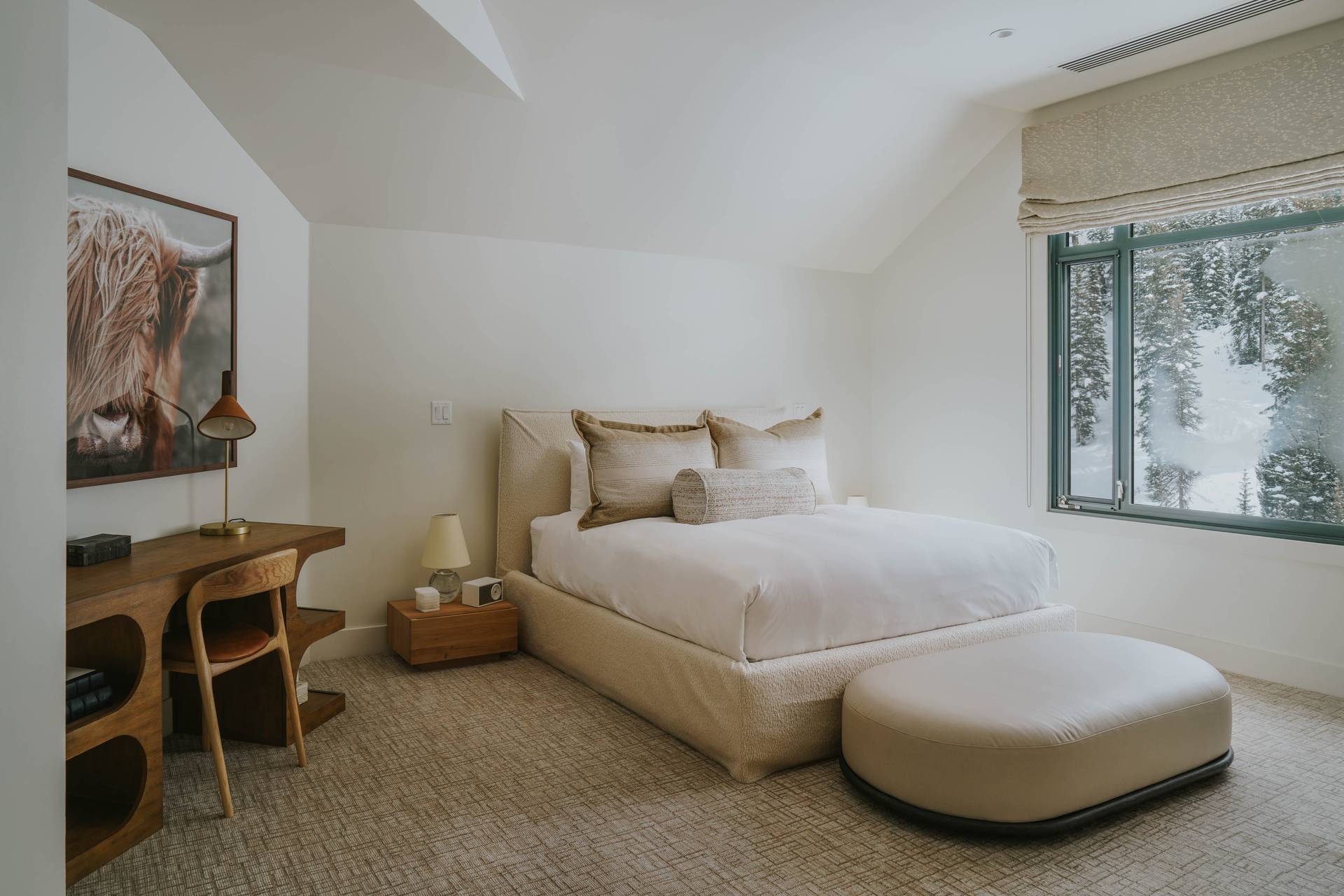 Summit Hotel Penthouse 1002 hotel room bedroom