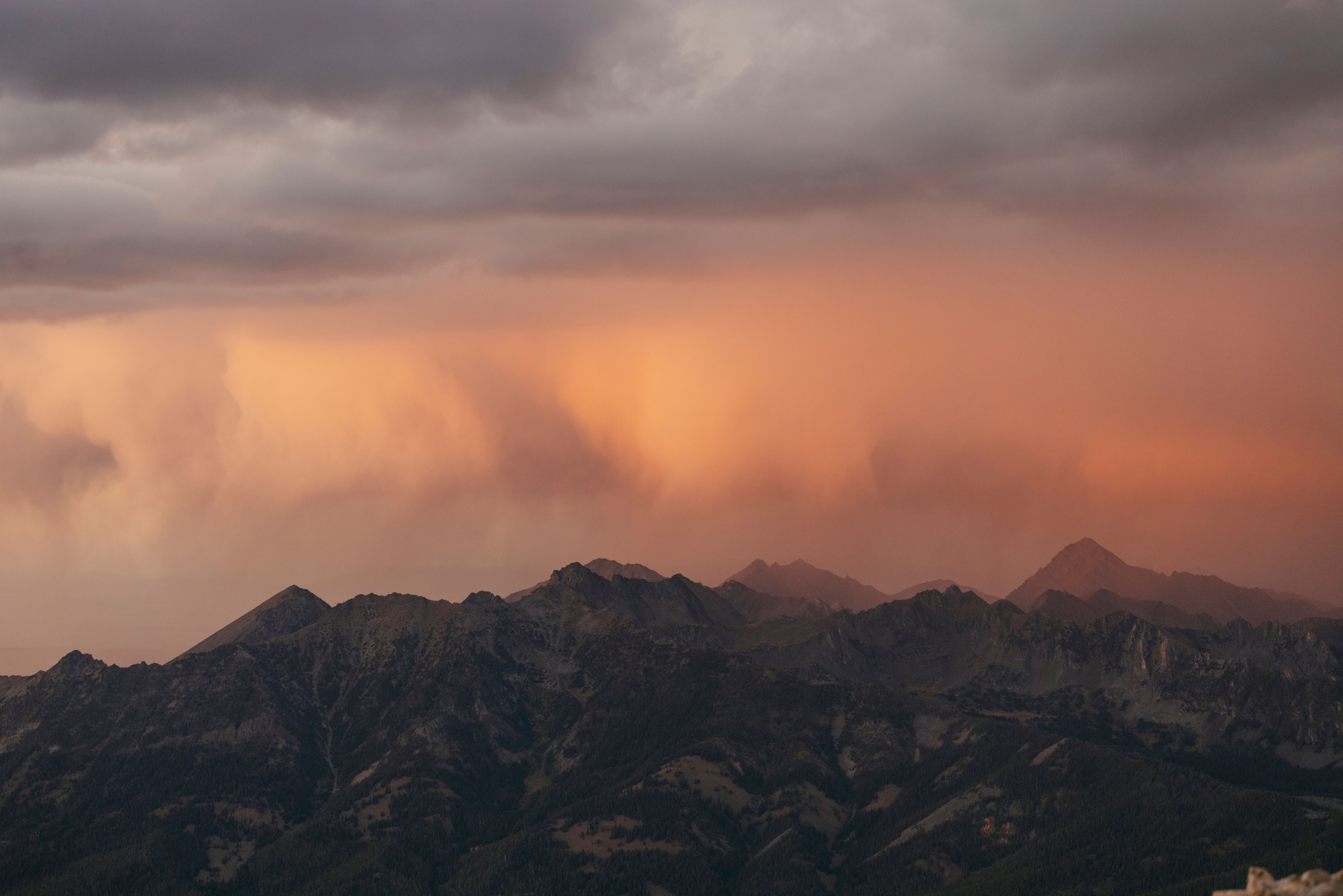 Sunset against the mountains