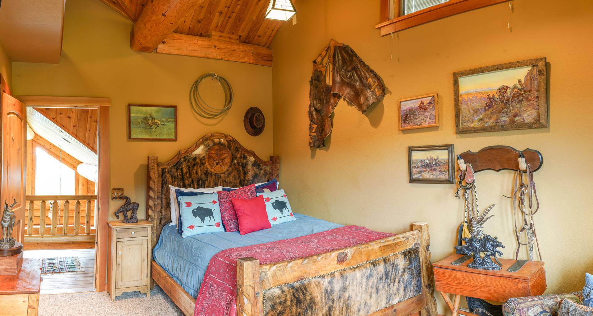 Half Hitch Home vacation home bedroom