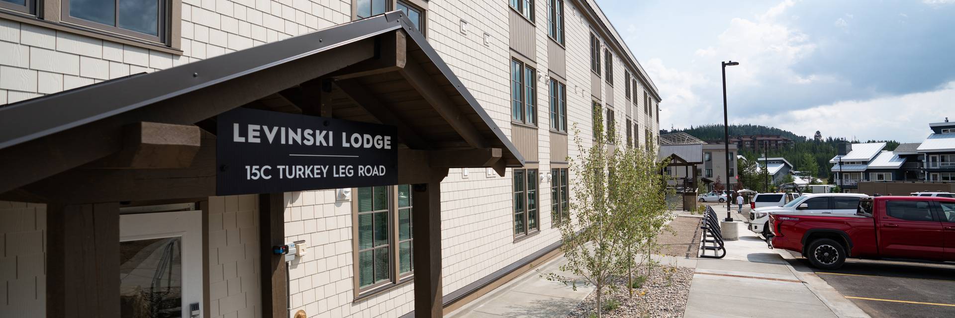 The entryway to Levinski lodge B & C