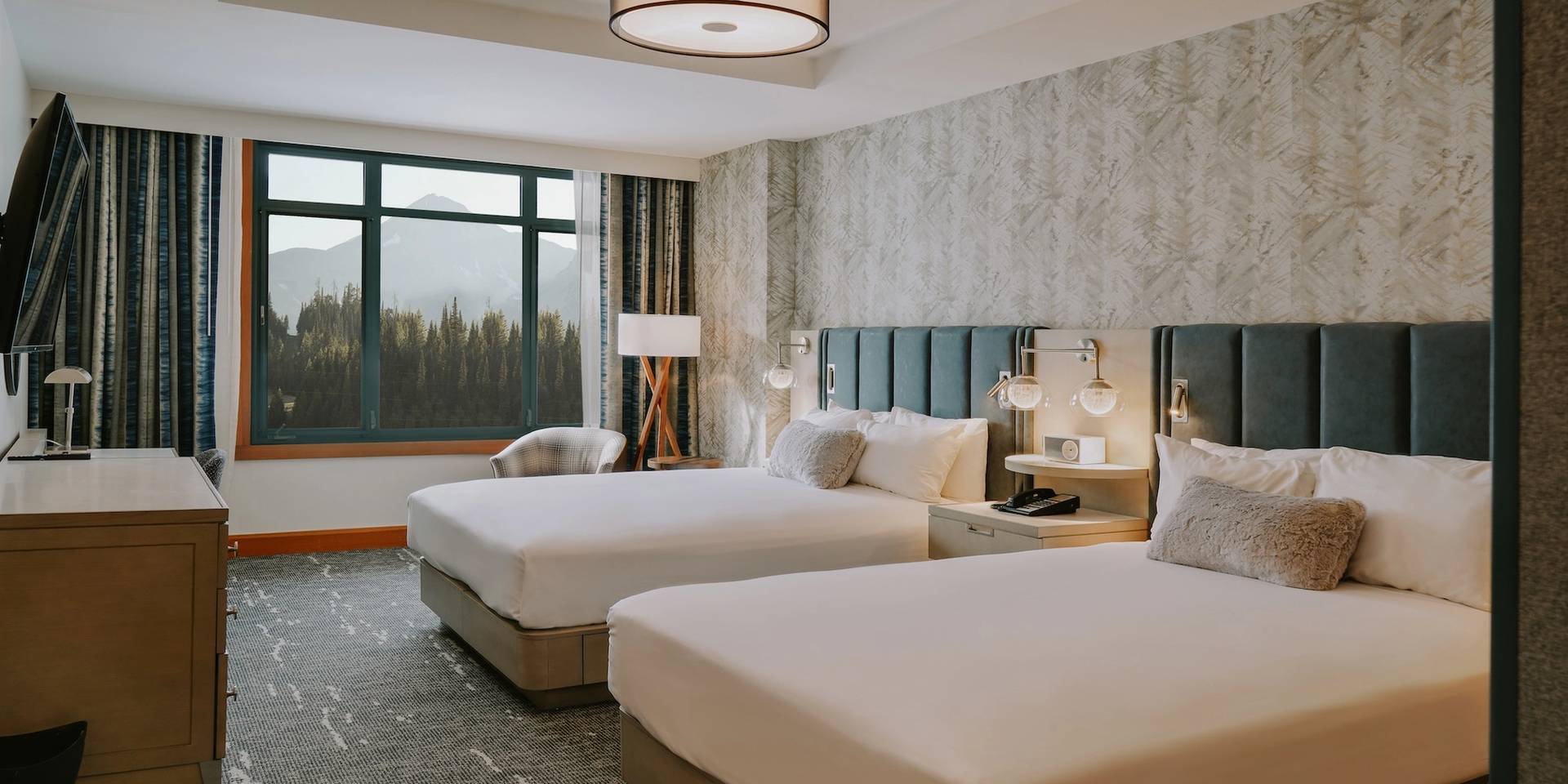 Summit Hotel two queen room with a view of Lone Mountain