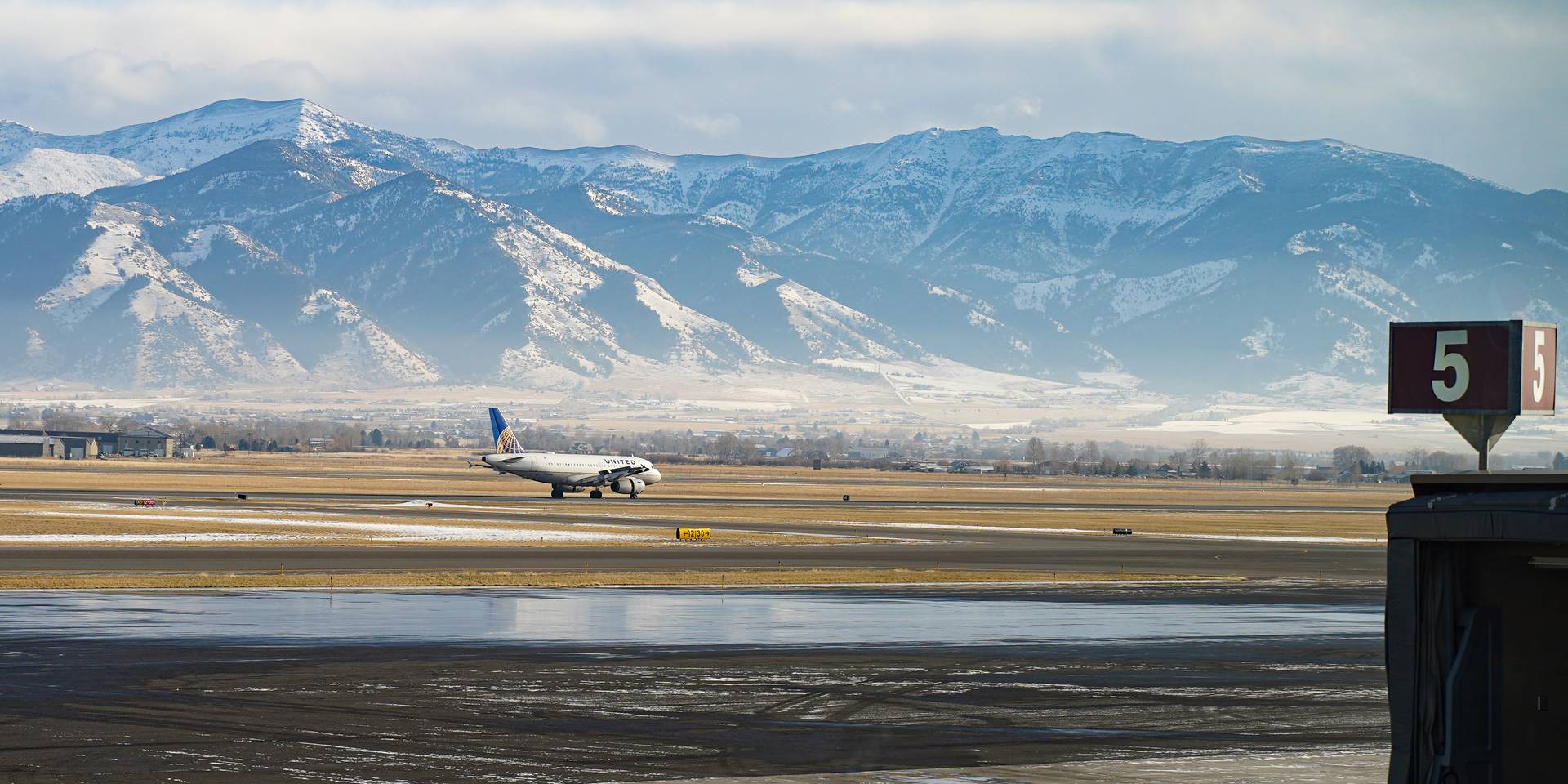 Airplane at Bozeman International Airport