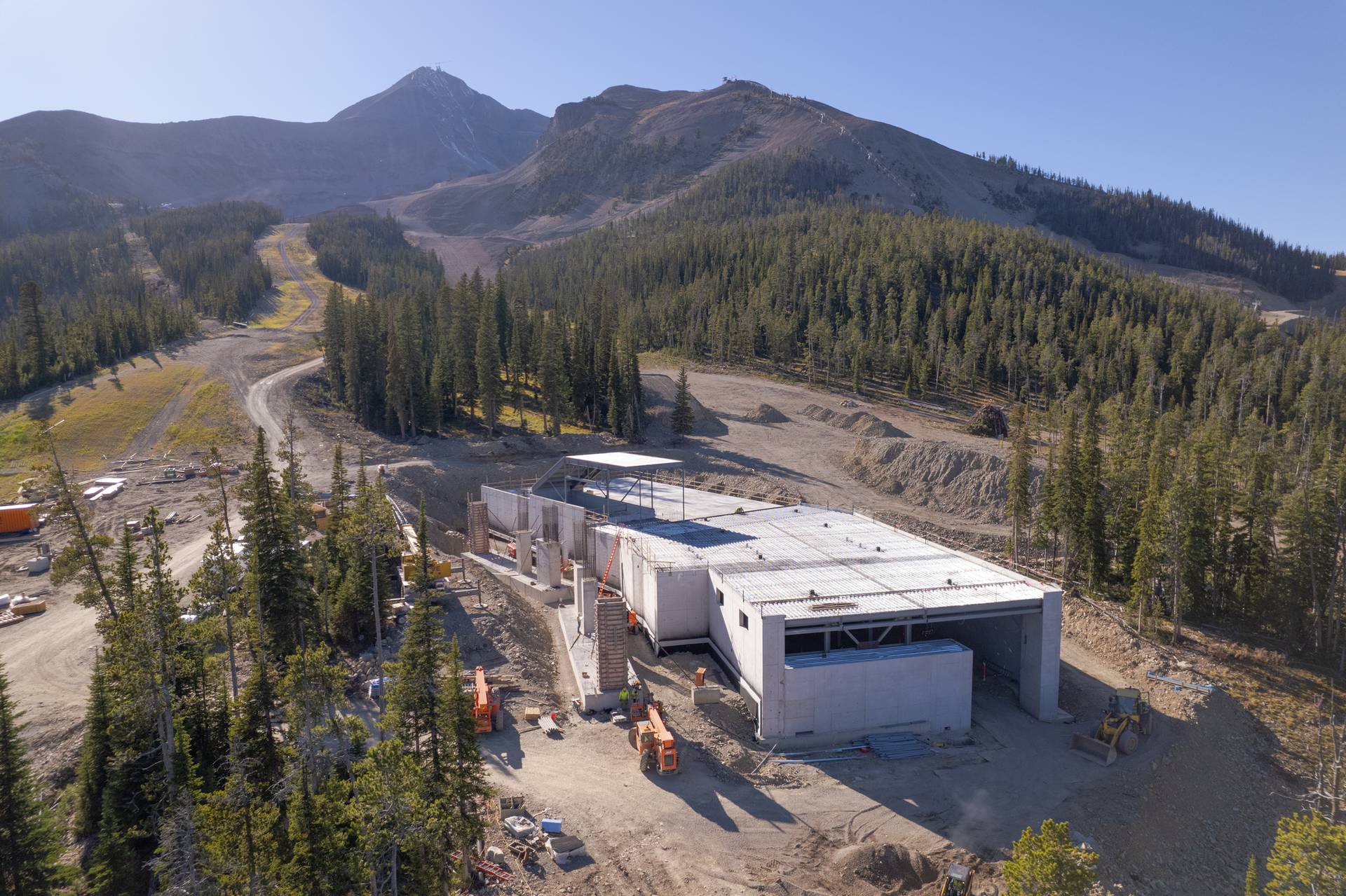 Explorer Gondola Mid Station Garage