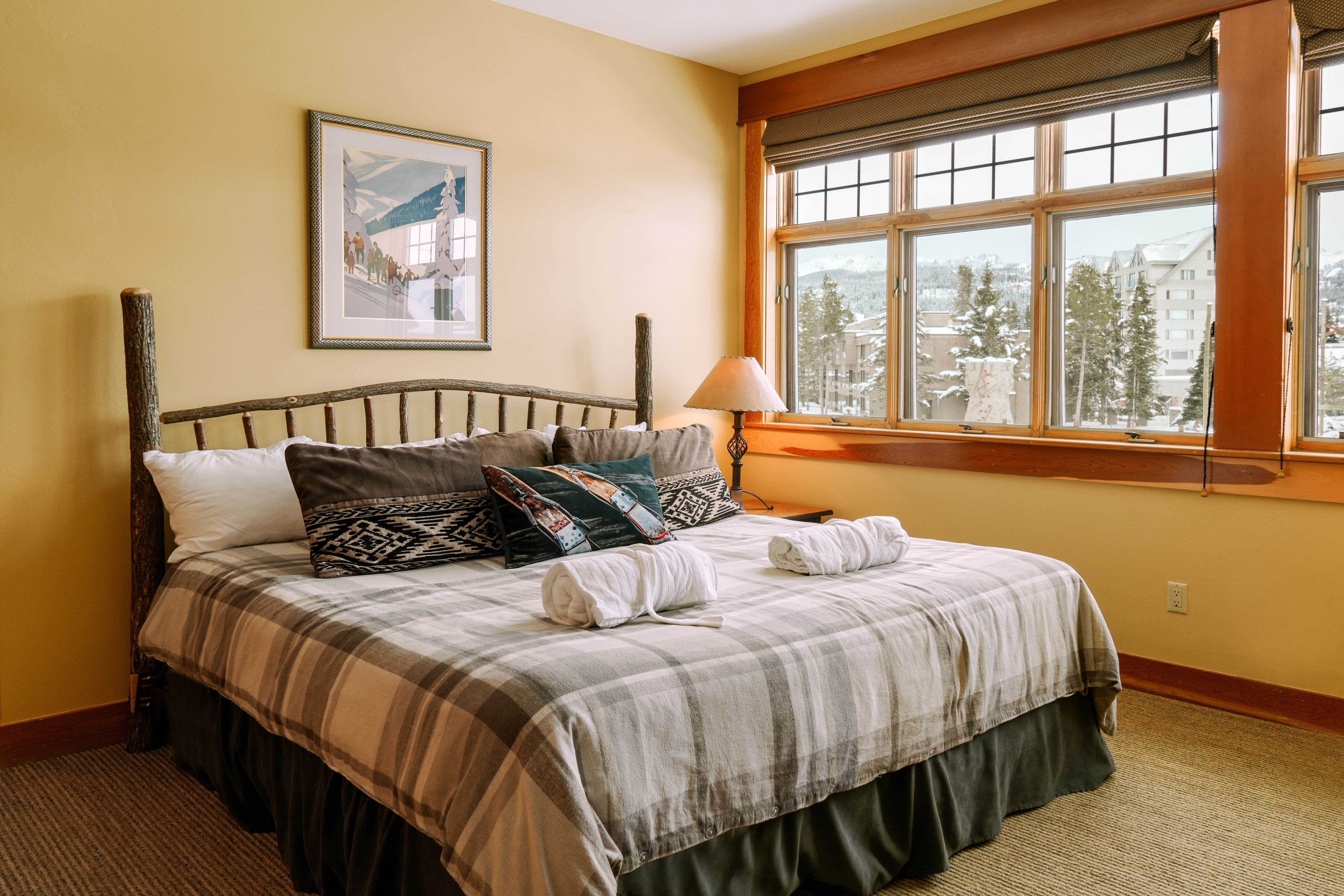 Snowcrest Lodge 8514 vacation condo bedroom