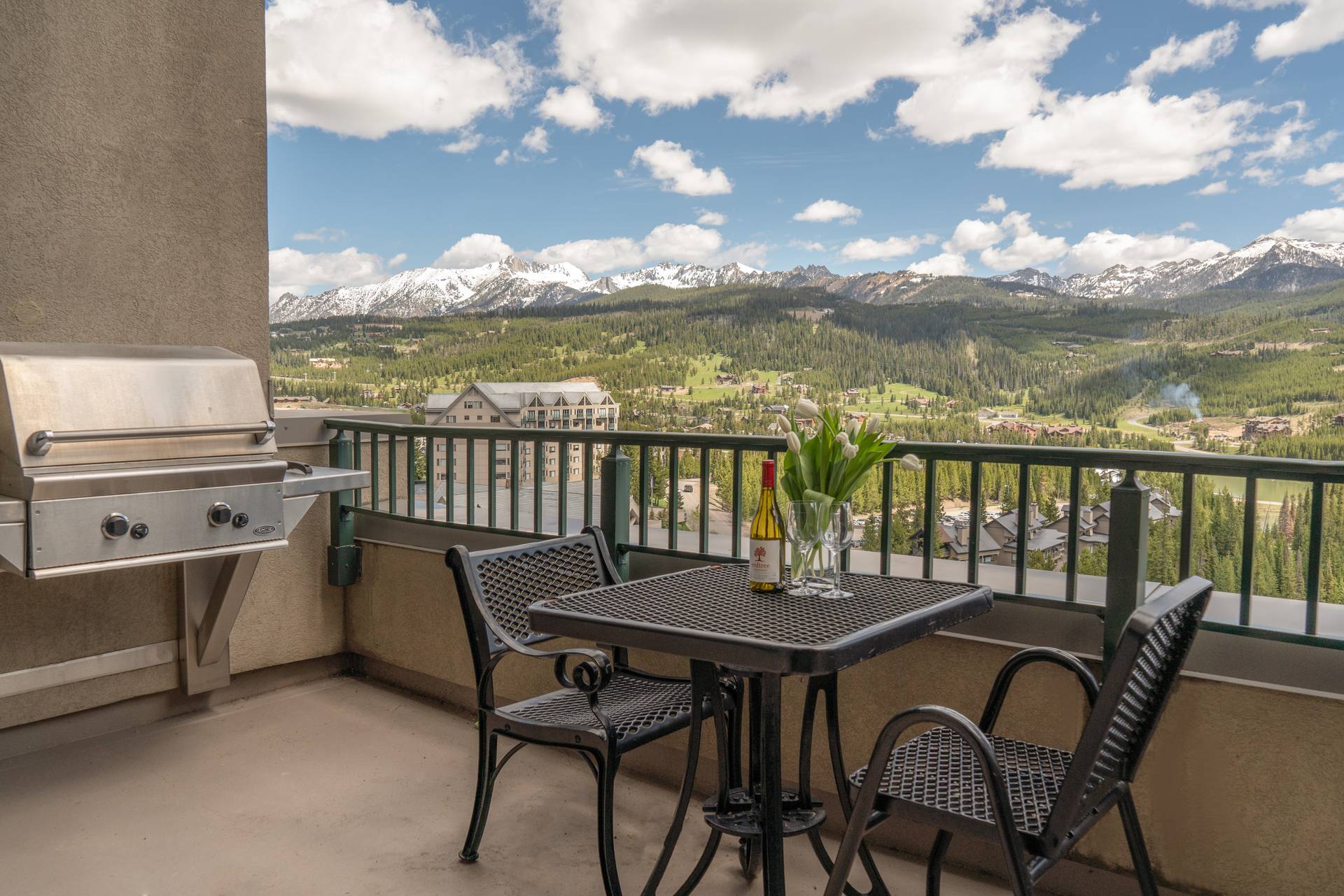 Summit Hotel Penthouse 1008 hotel room deck exterior