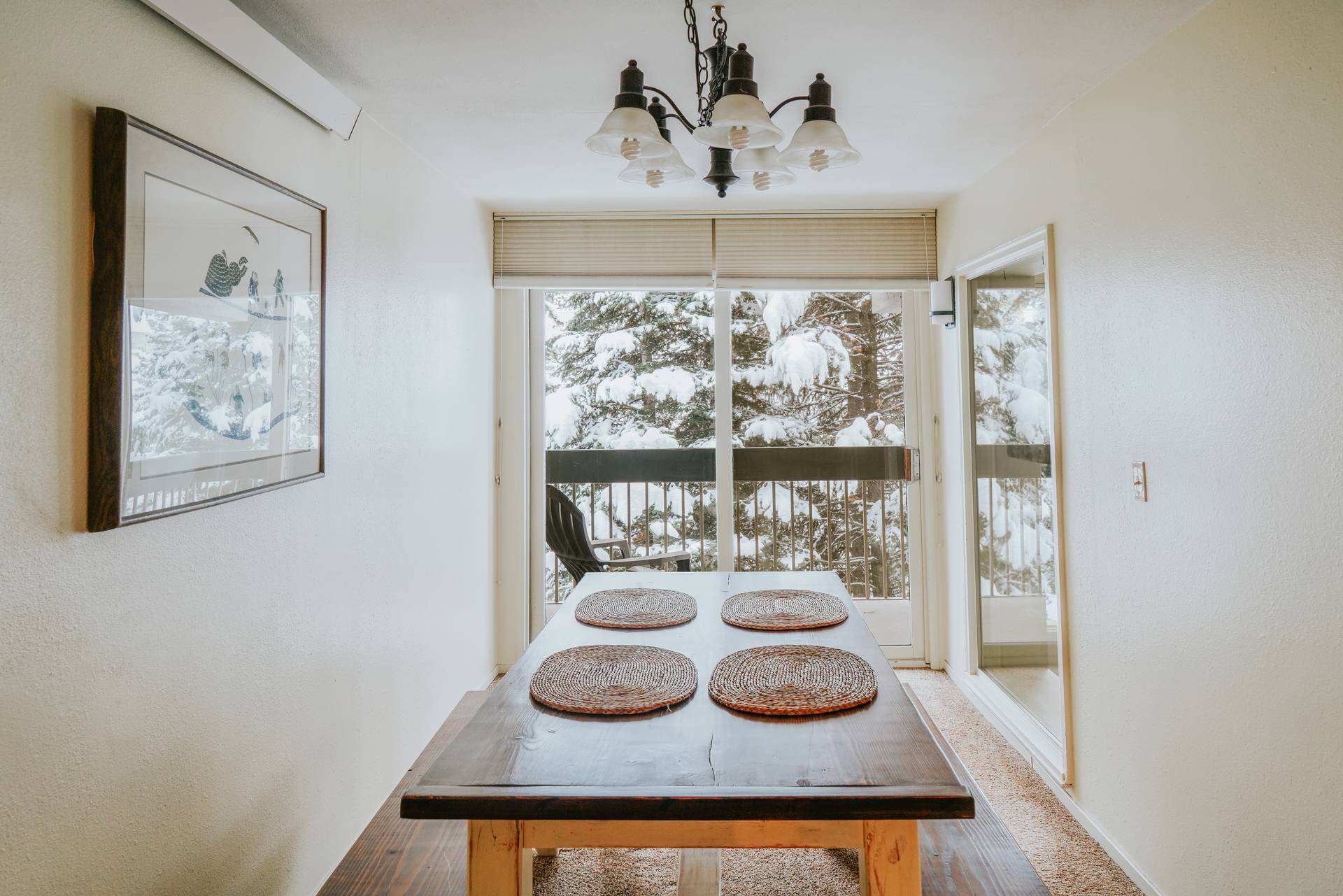Stillwater Townhomes vacation condo dining room