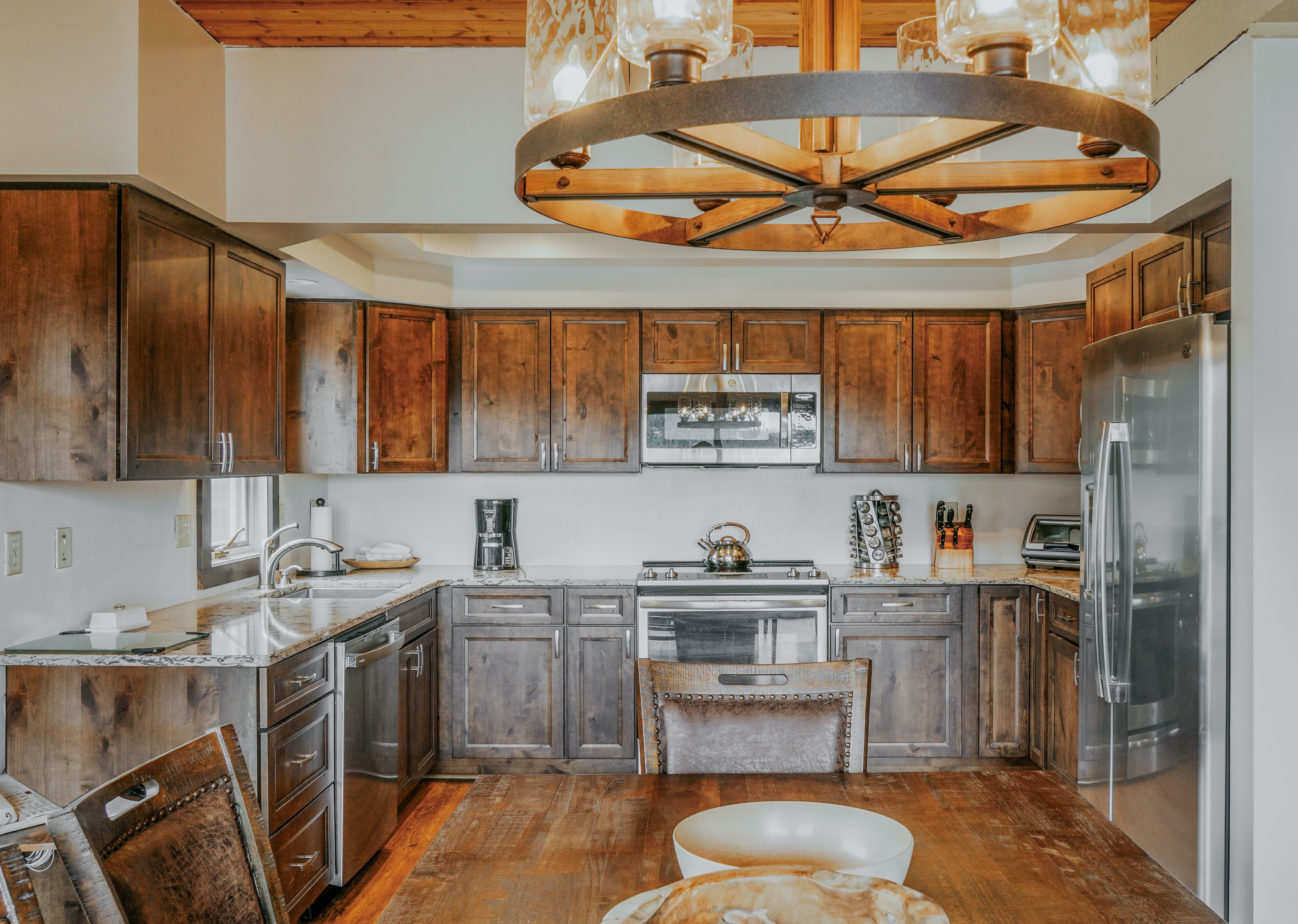 Beaverhead vacation condo kitchen