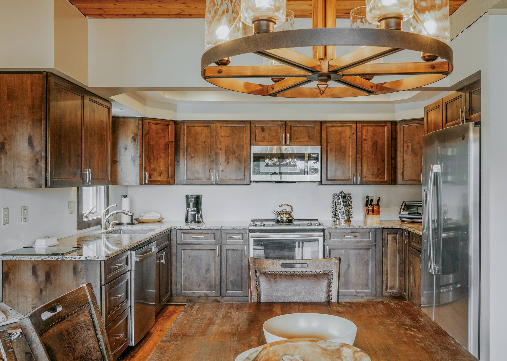 Beaverhead vacation condo kitchen