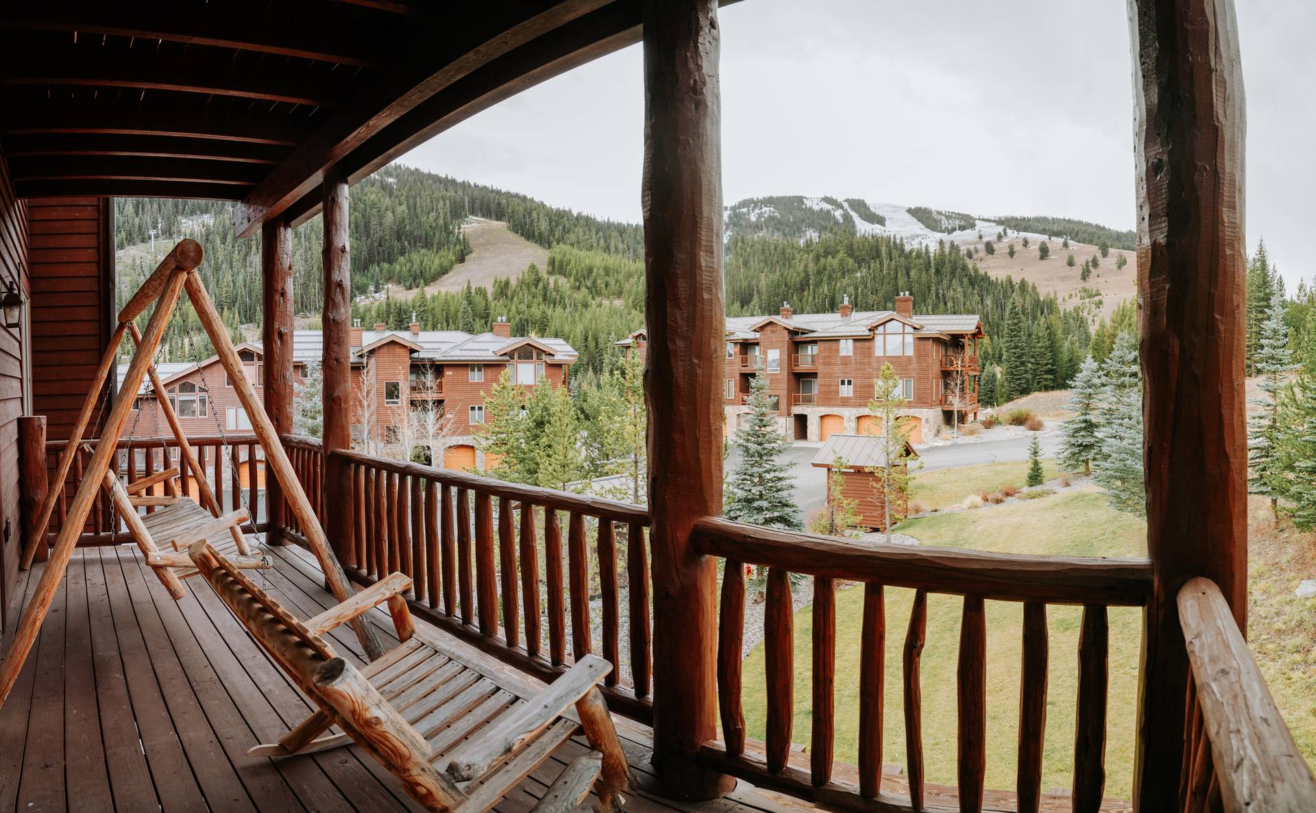 Lone Moose 305C vacation condo deck exterior