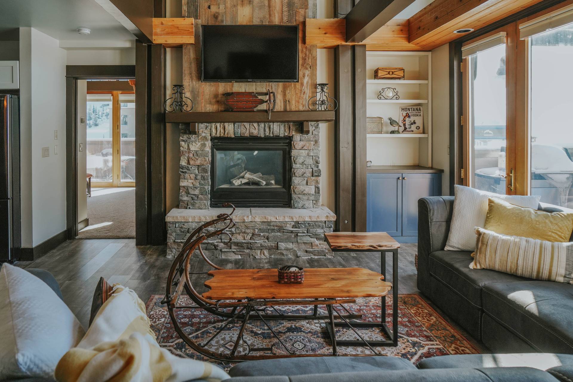 Snowcrest Lodge 8512 vacation condo living room