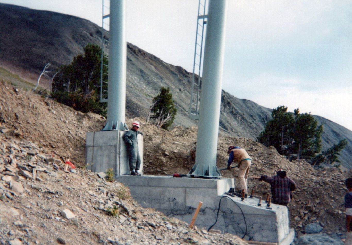 Left: Construction on the Shedhorn lift