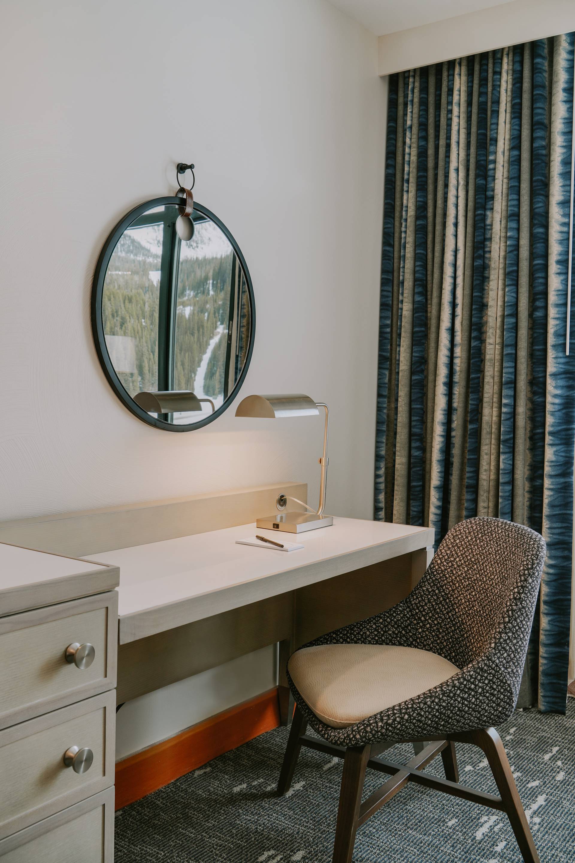 Summit Hotel Three Bedroom Suite hotel room desk