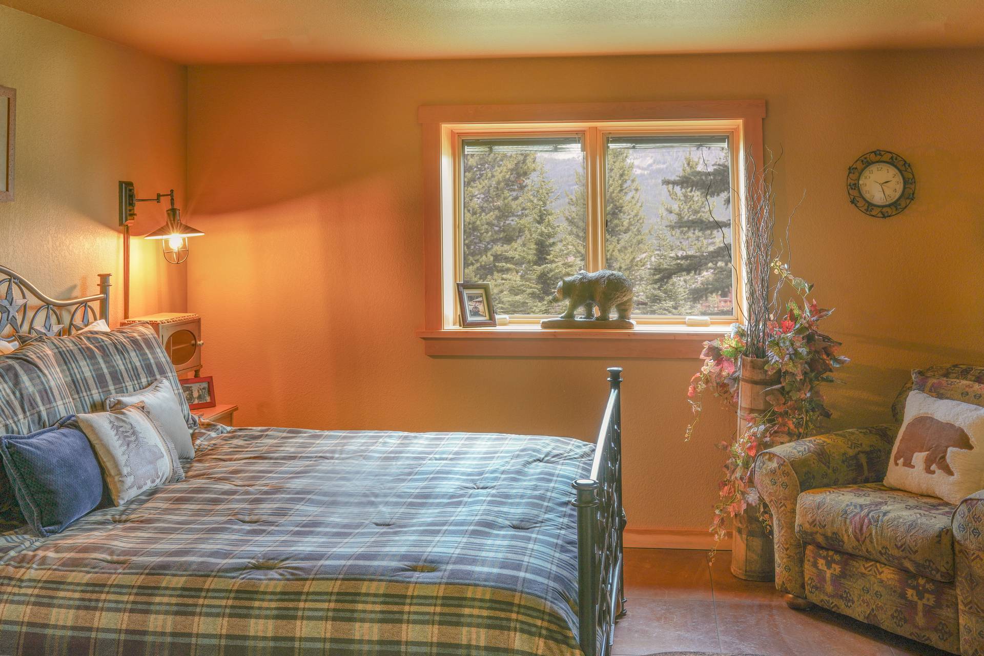 Half Hitch Home vacation home bedroom