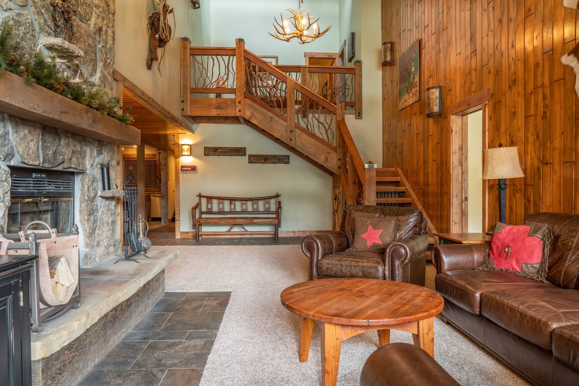 Skycrest vacation condos living room