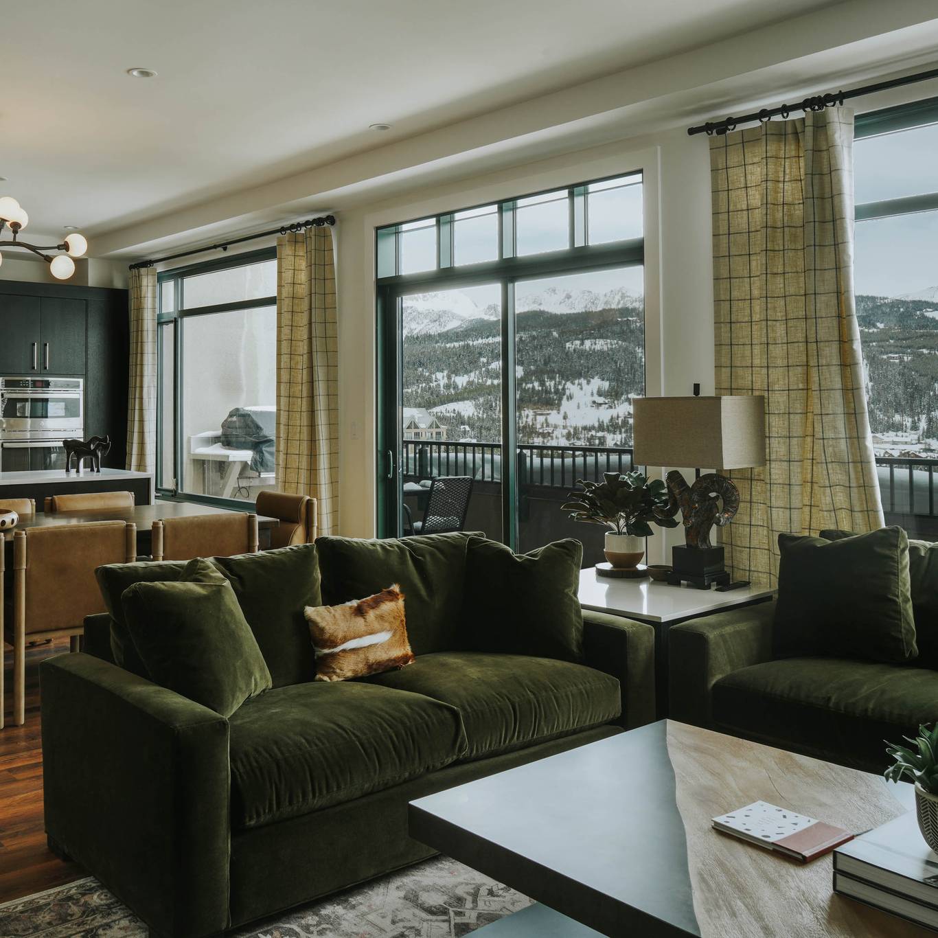 Summit Hotel Penthouse 1001 at Big Sky Resort, Montana