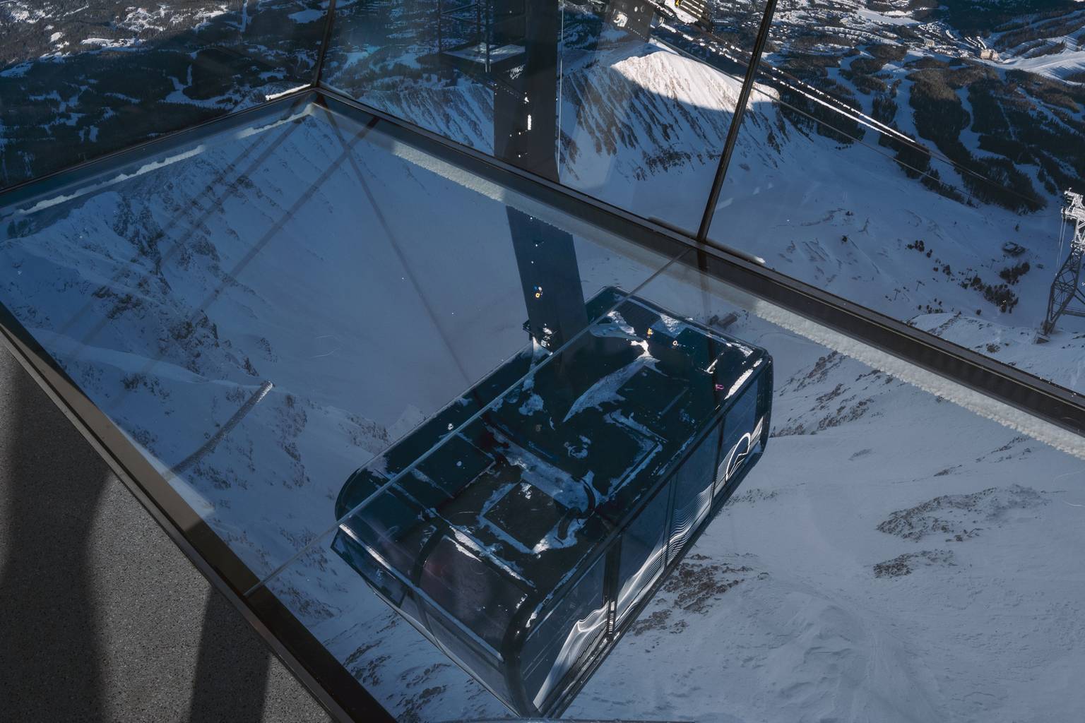 Looking through the glass floor at Kircliff