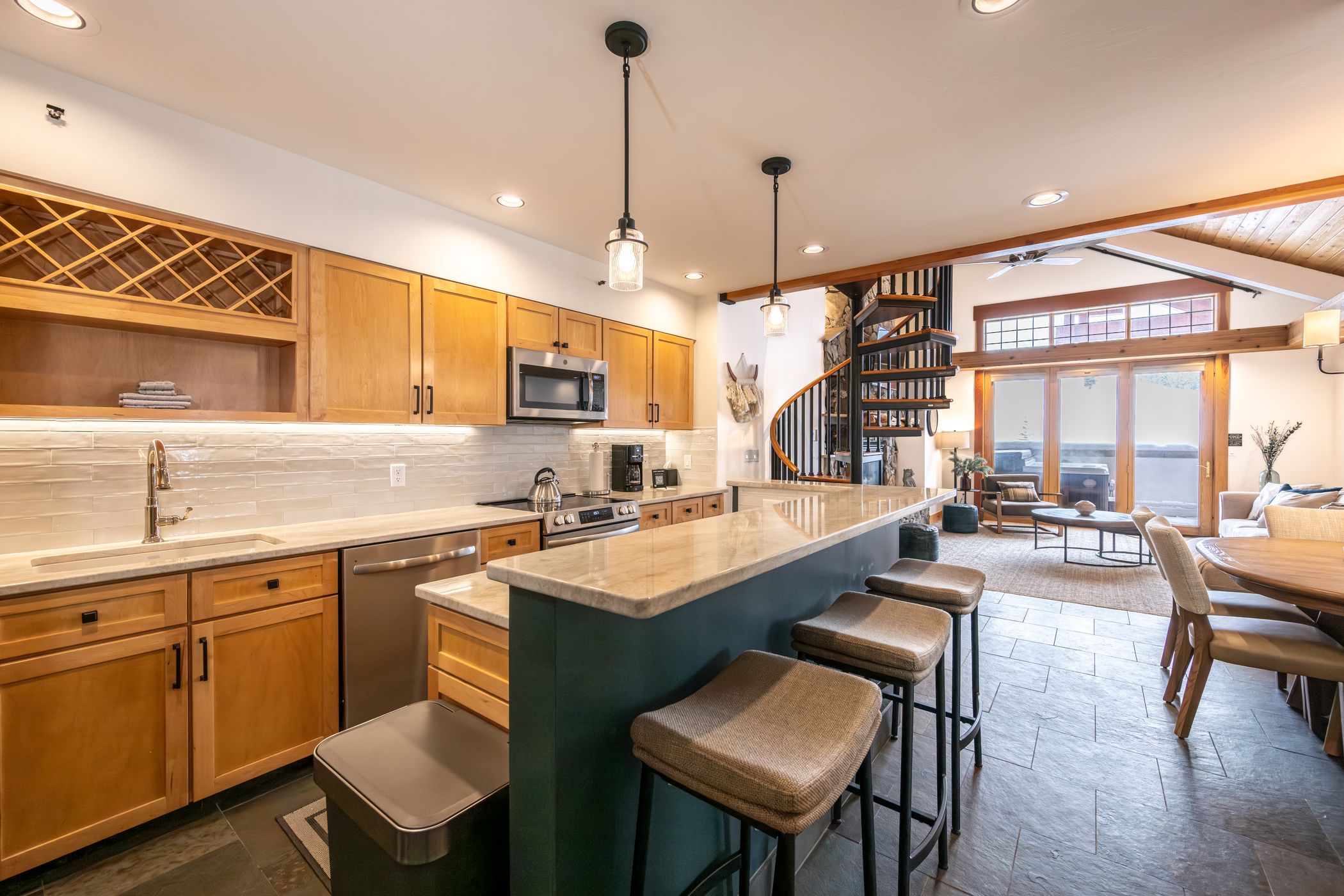 Snowcrest Lodge 8514 vacation condo kitchen