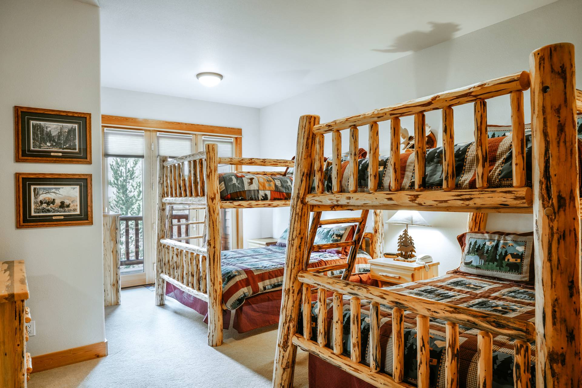 Lone Moose 305C vacation condo bedroom